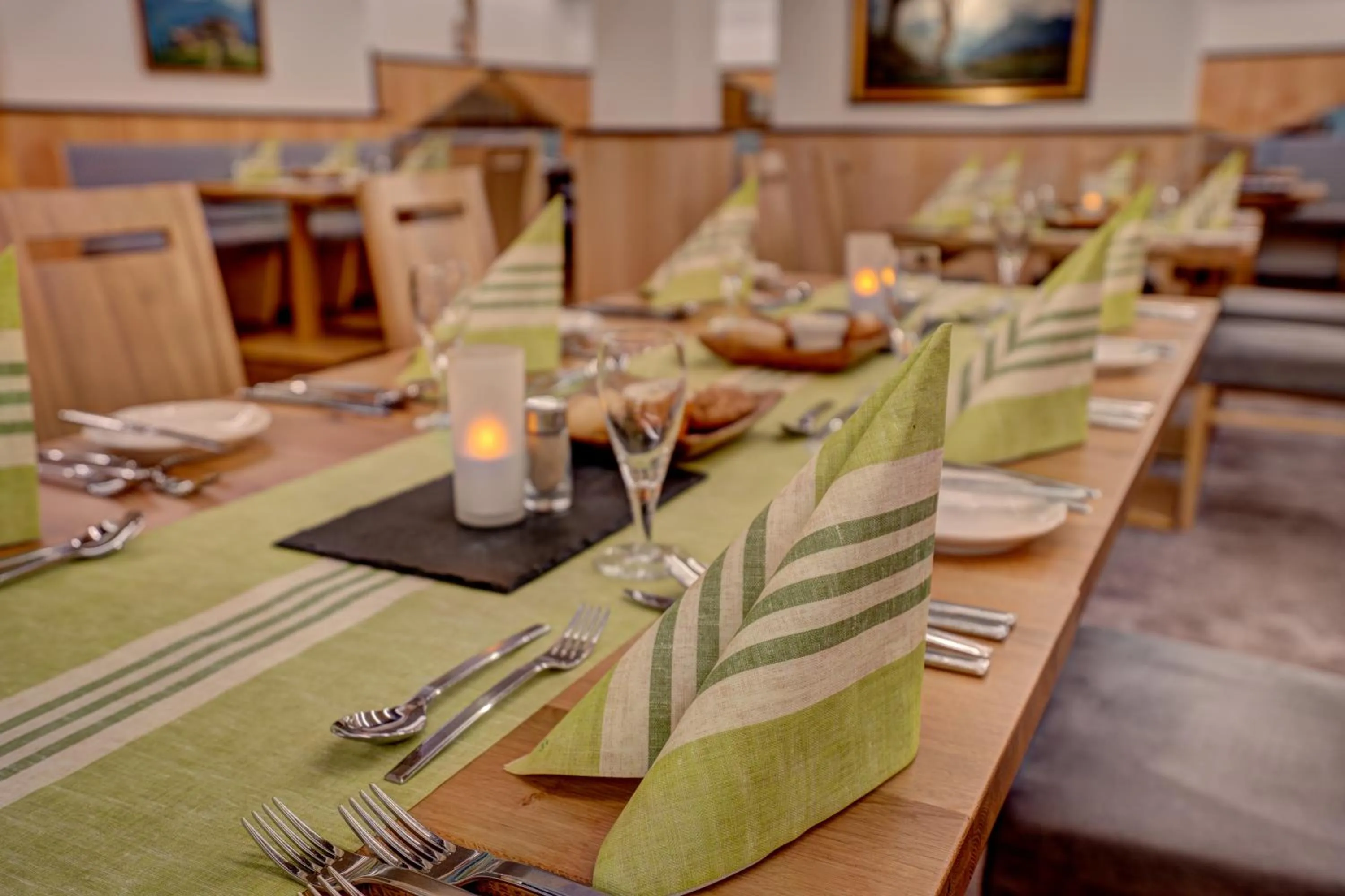 Restaurant/places to eat in Alpenbad Hotel Hohenhaus