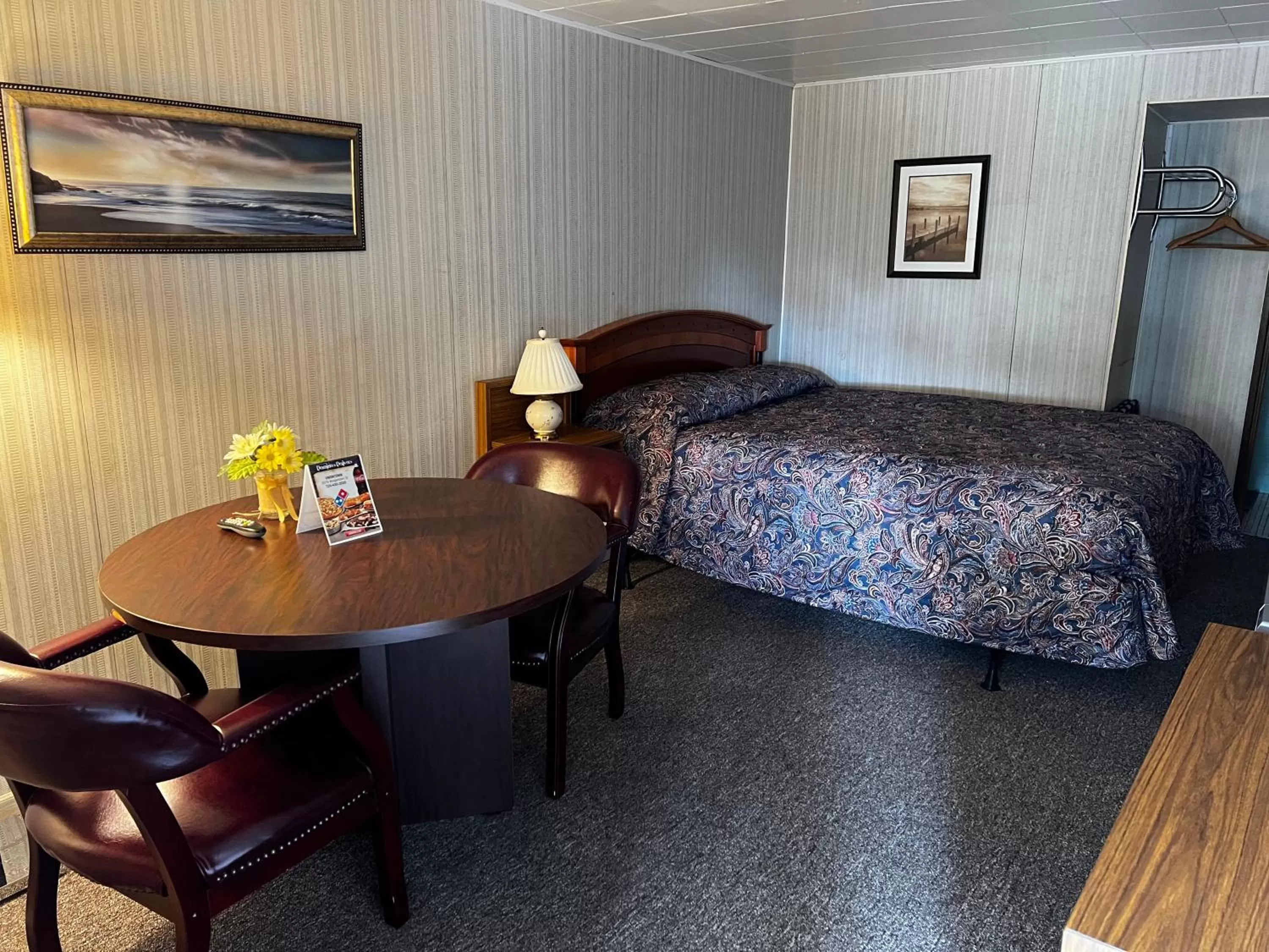 Bed in Hopwood Motel