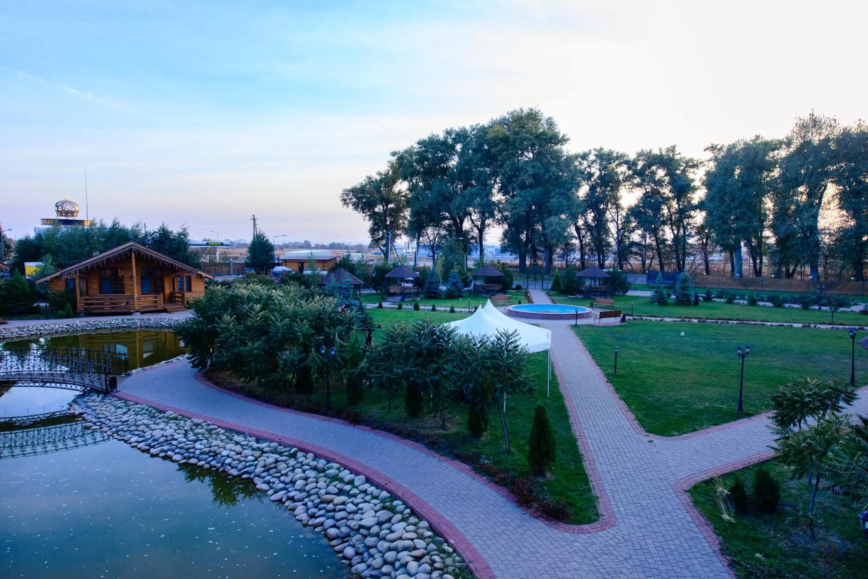 On site, Pool View in Petrovskyi Brovar