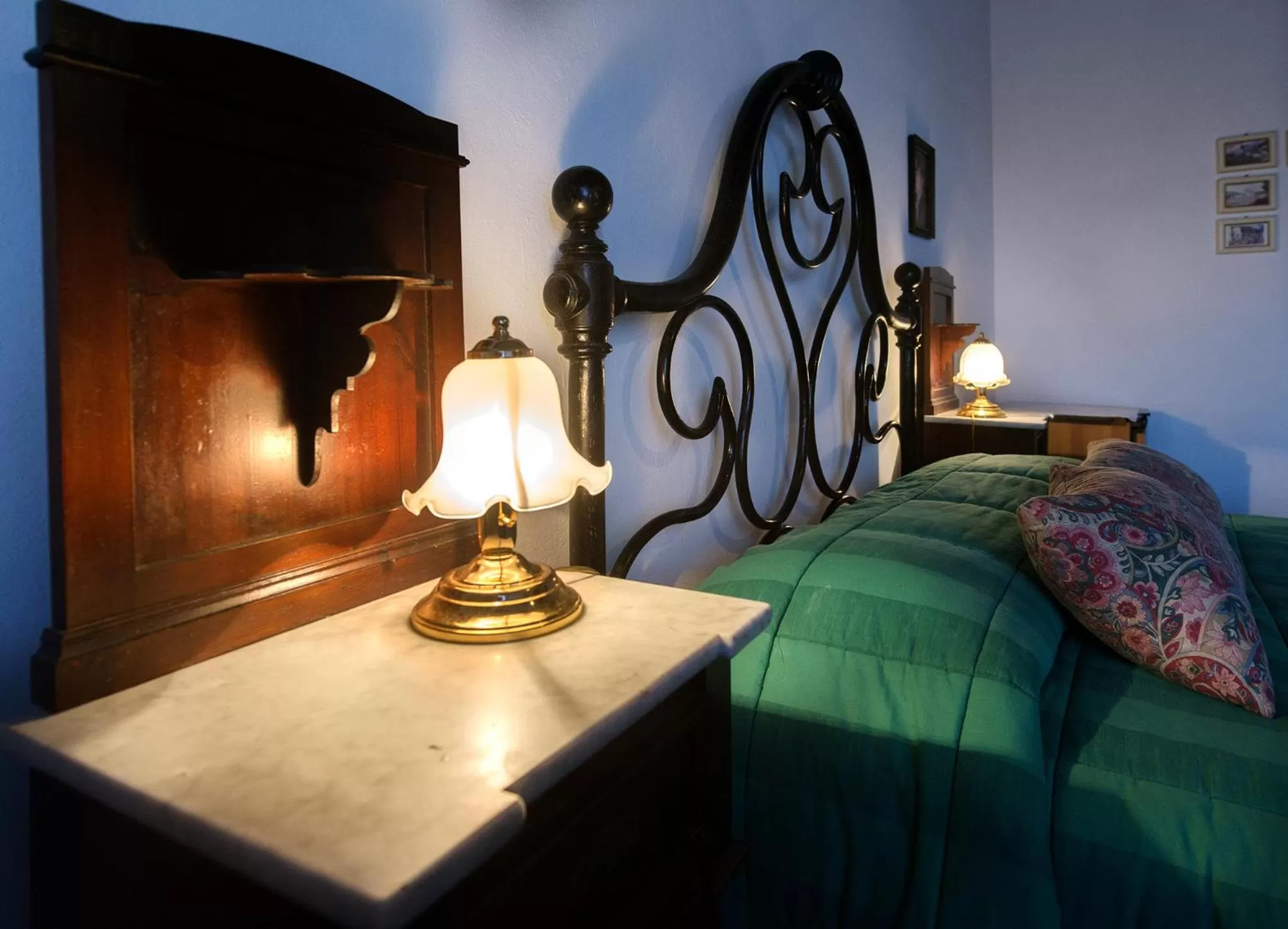 Photo of the whole room, Bed in Residenza D'Epoca Palazzo Buonaccorsi