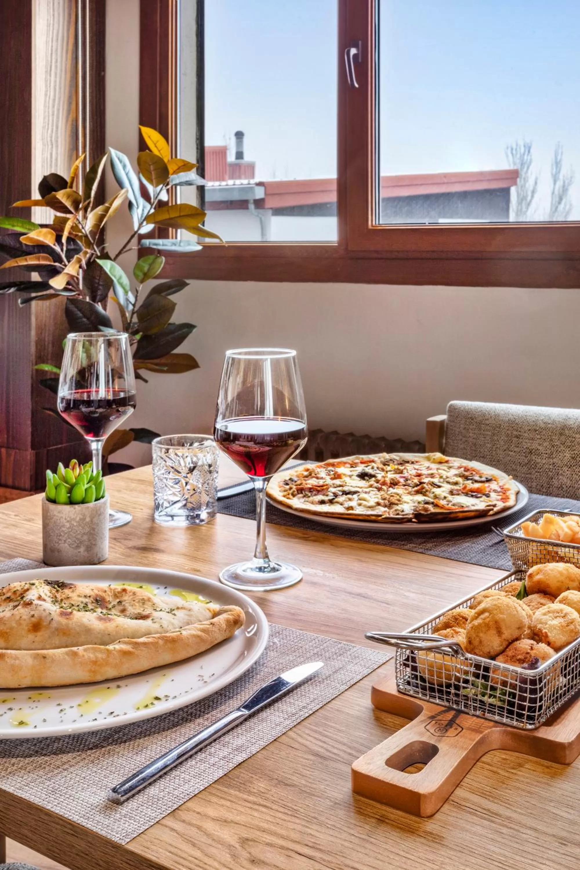 Restaurant/places to eat in Melia Sierra Nevada