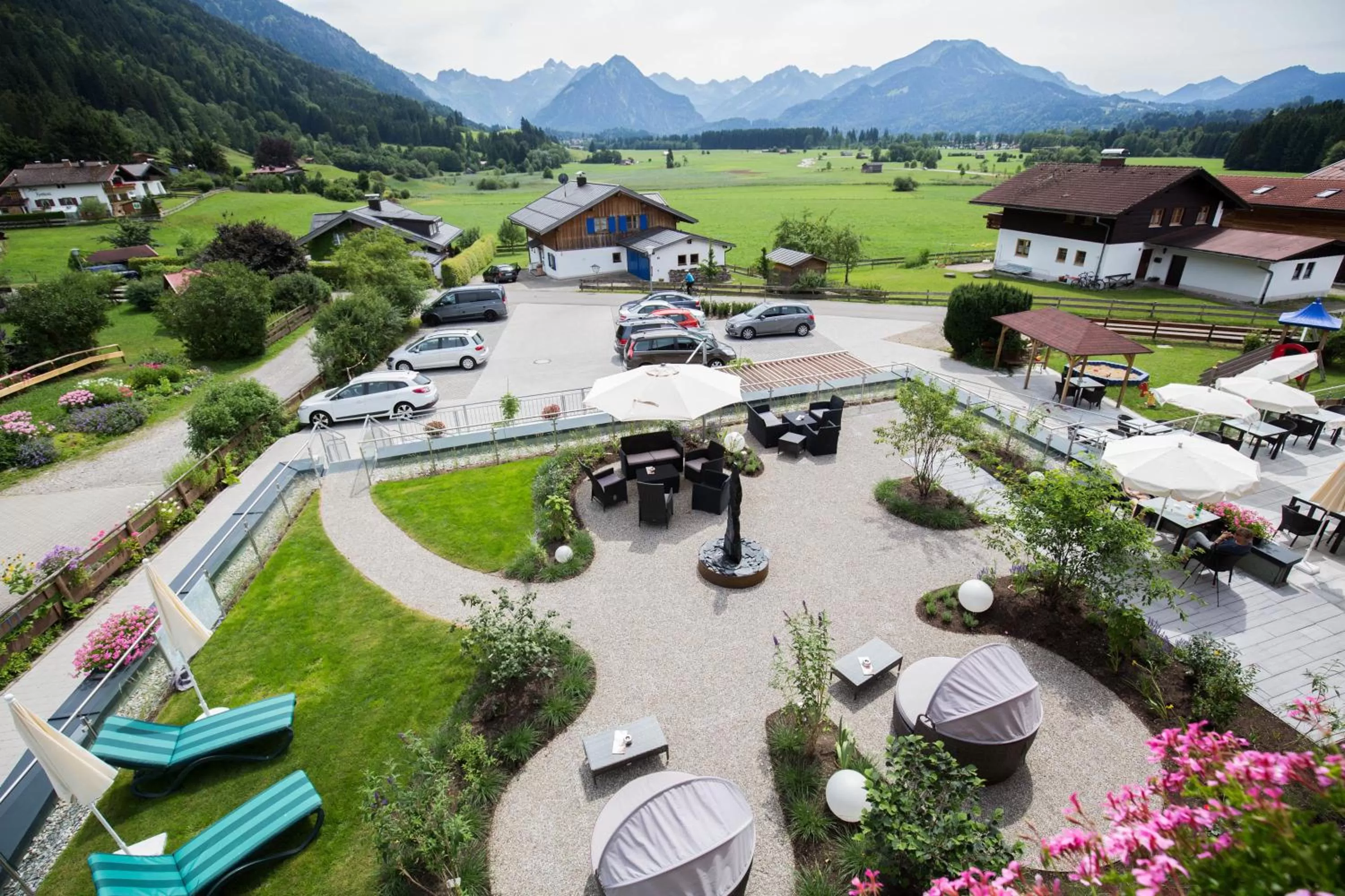 Garden, Bird's-eye View in Familien- und Wellnesshotel "Viktoria"
