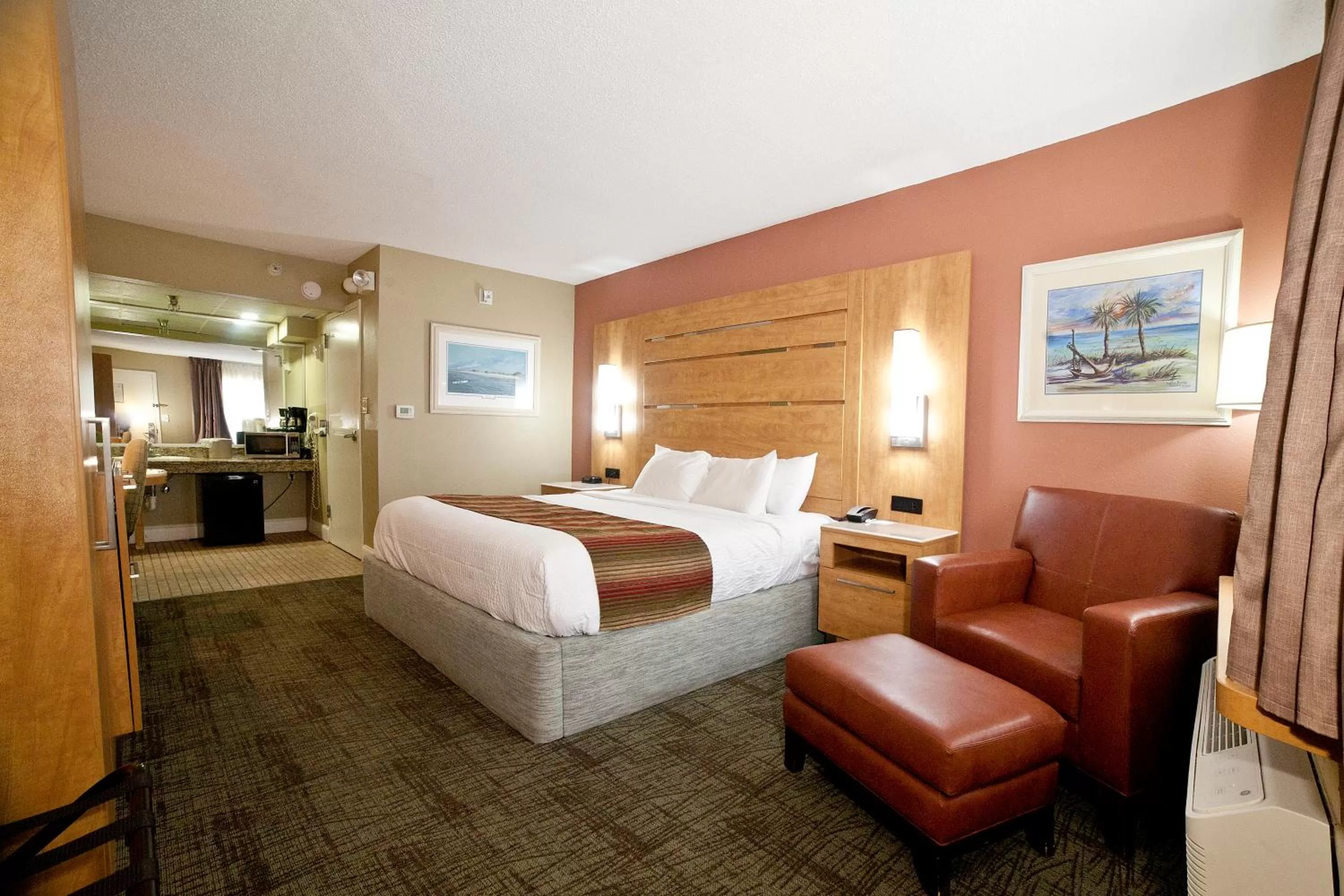 Photo of the whole room, Bed in DeSoto Beach Hotel