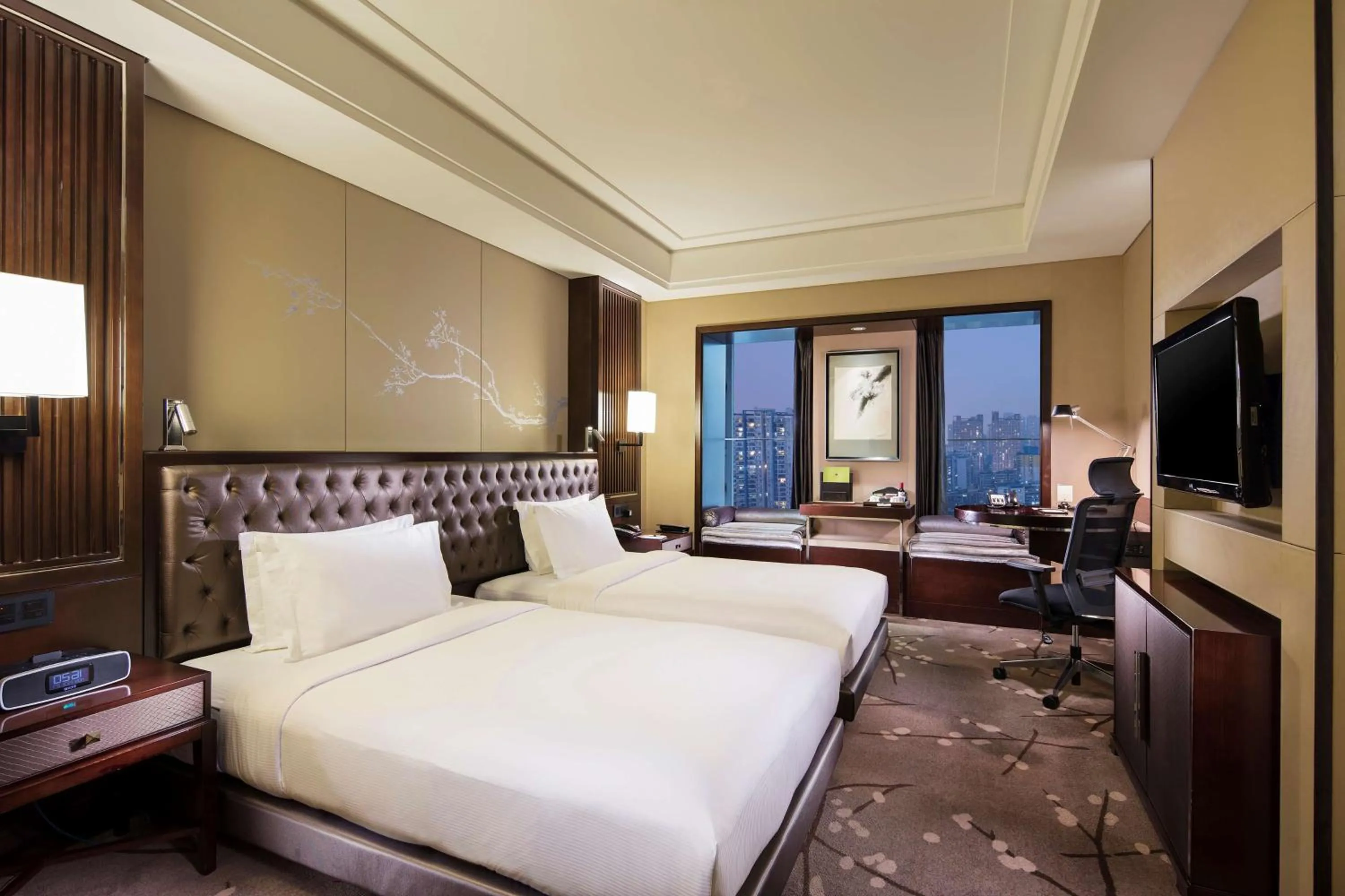Bedroom, Bed in DoubleTree by Hilton Chongqing - Guanyinqiao railway station
