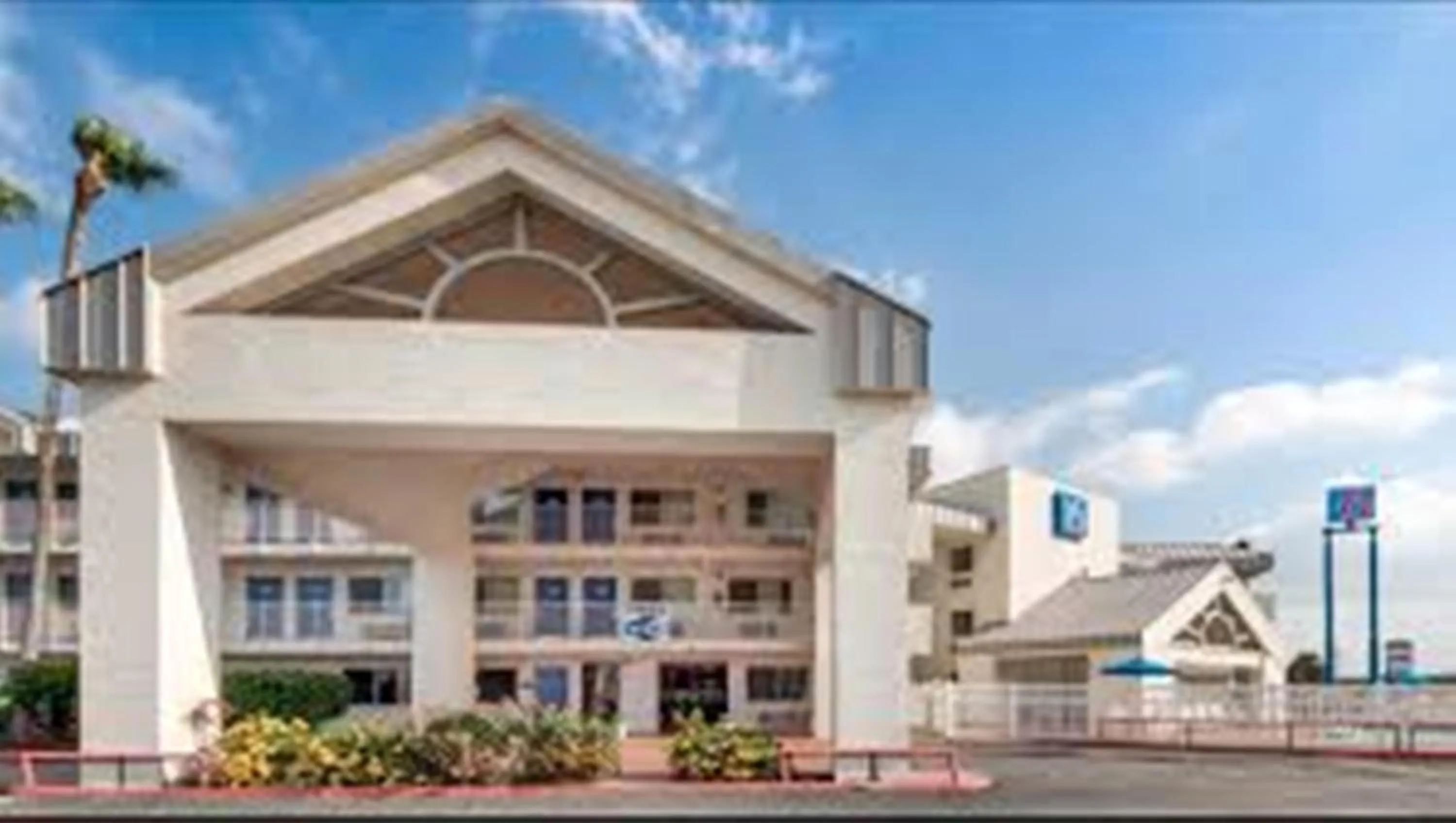 Property building in Motel 6-Brownsville, TX North