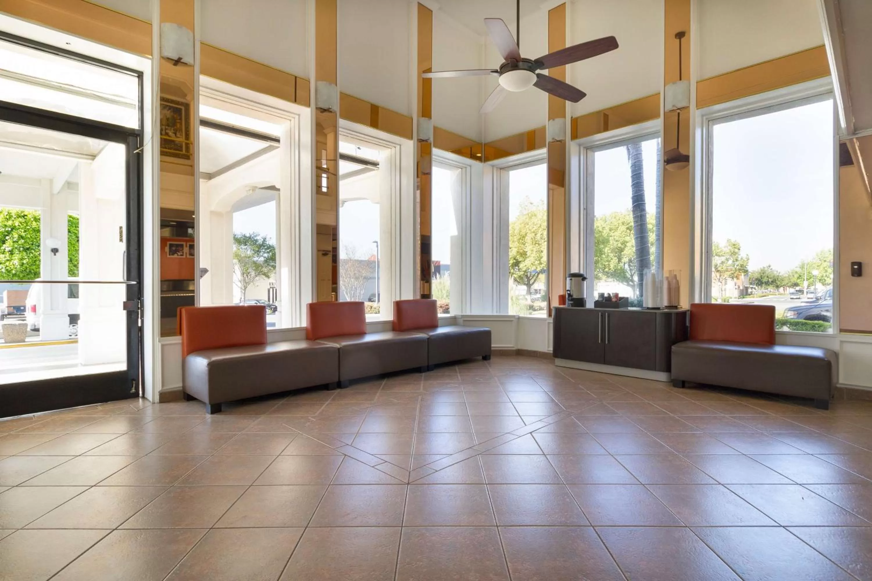 Lobby or reception in Motel 6-Claremont, CA