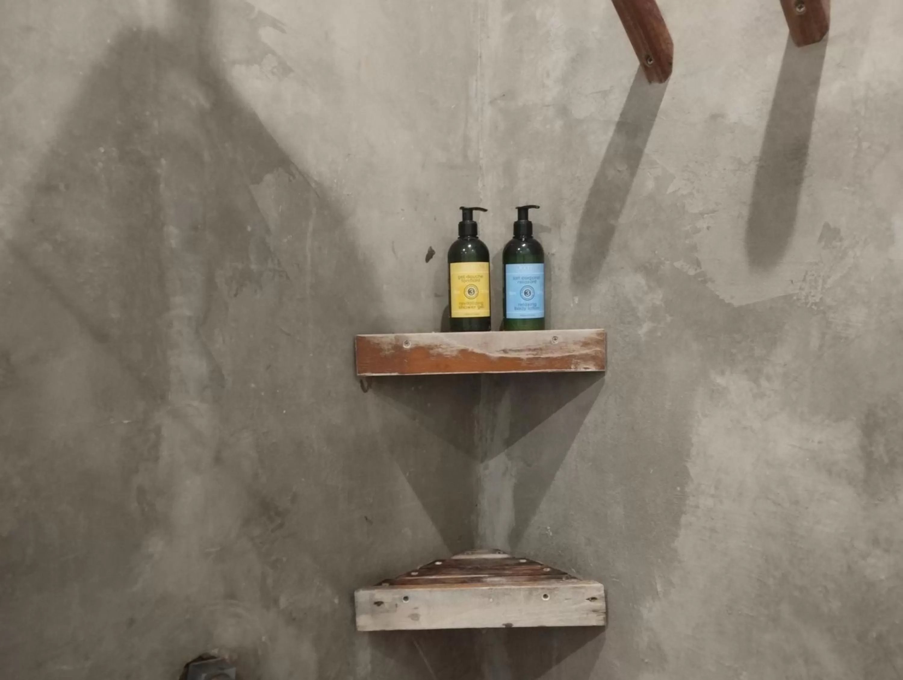 Bathroom in Saboga Lodge