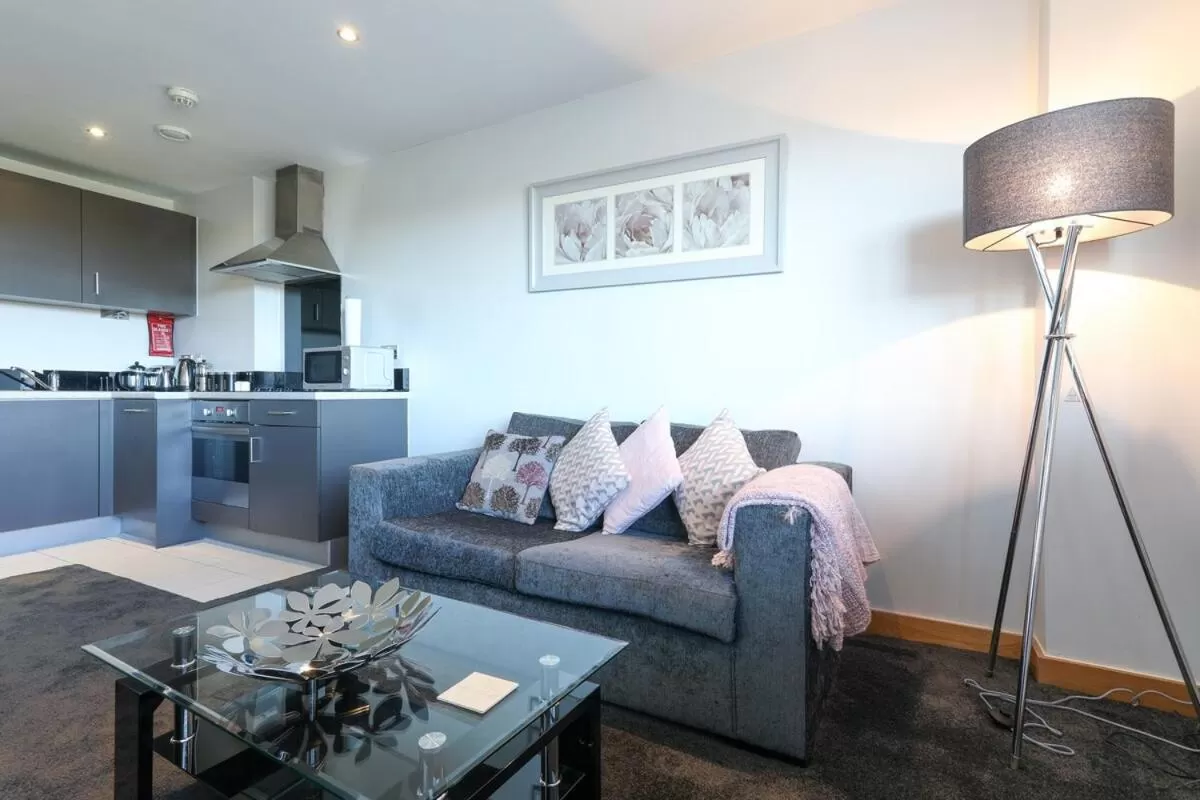 Apartment with Lake View in Victoria Mills Apartment Shipley