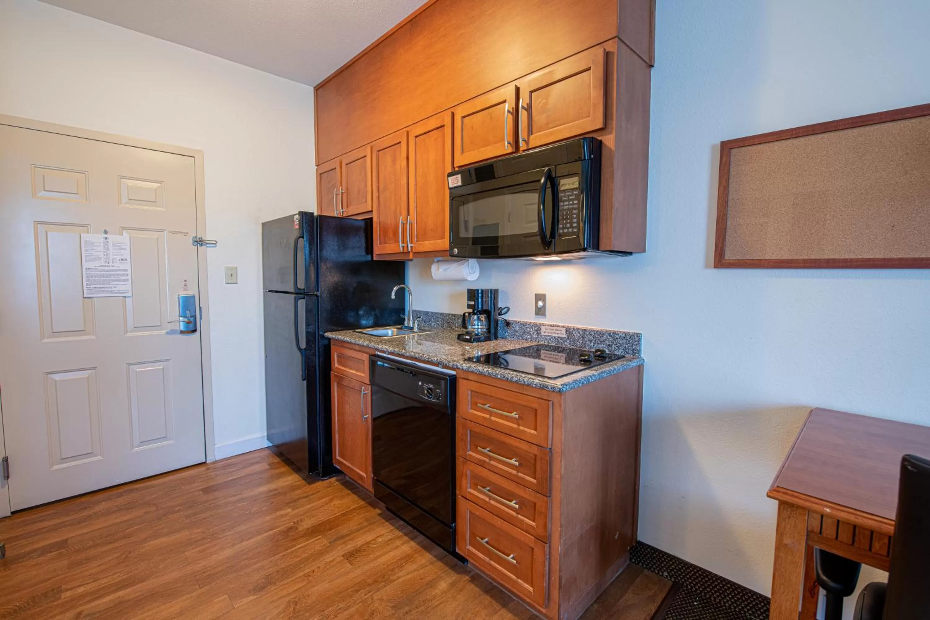 kitchen in Candlewood Suites New Iberia by IHG
