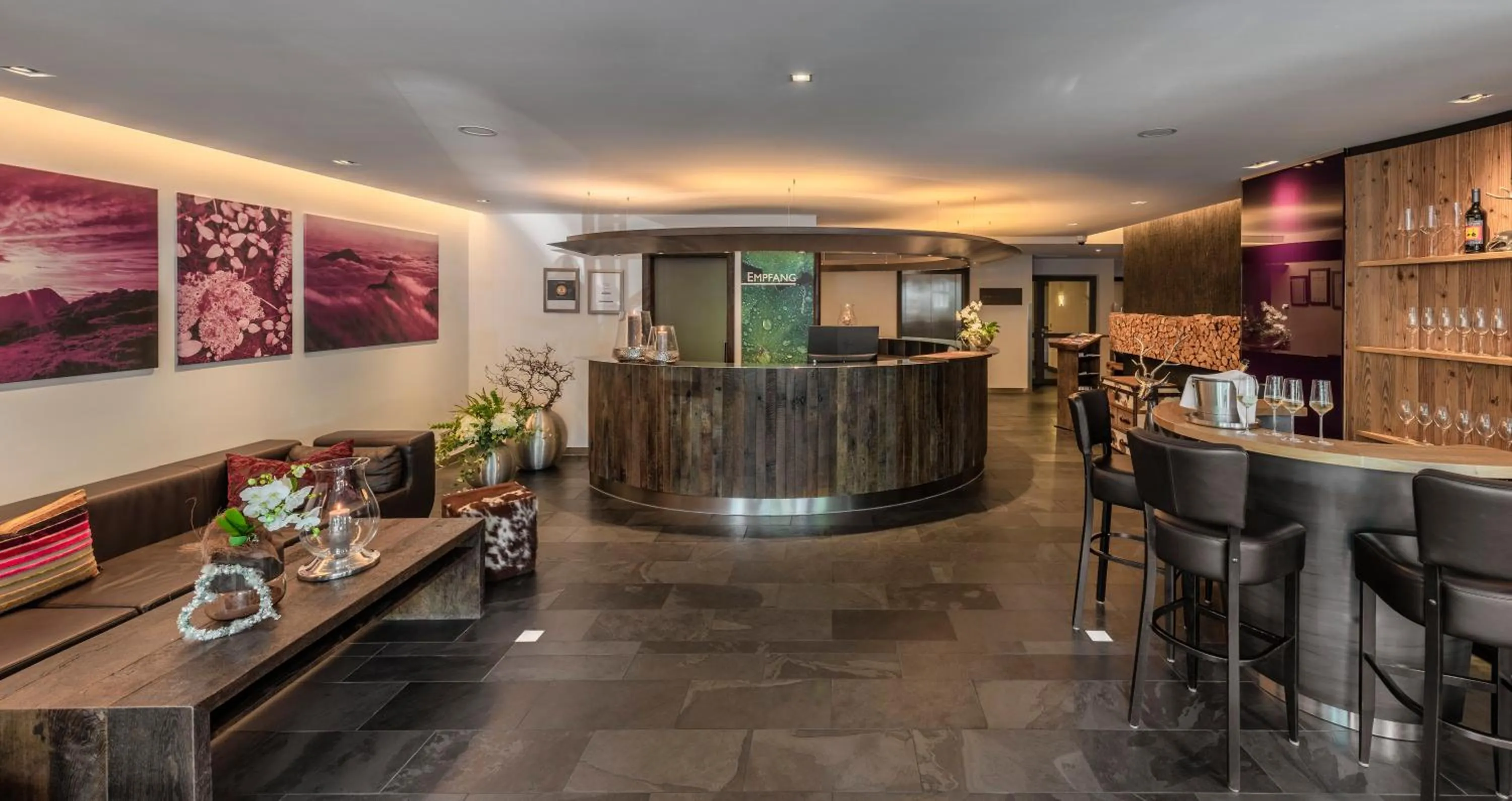 Lobby or reception in Hotel Maximilian