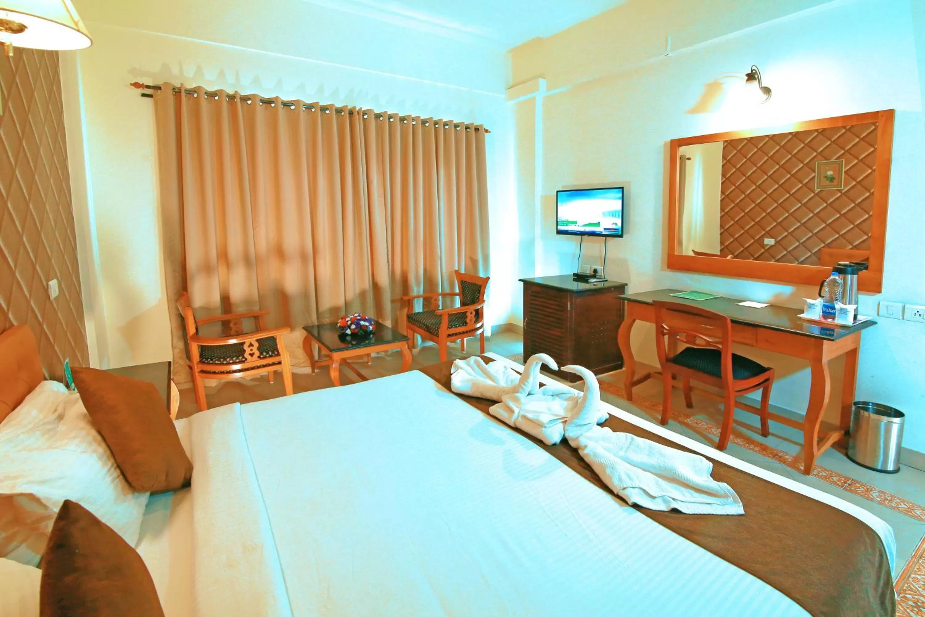 TV and multimedia in Royal Omars