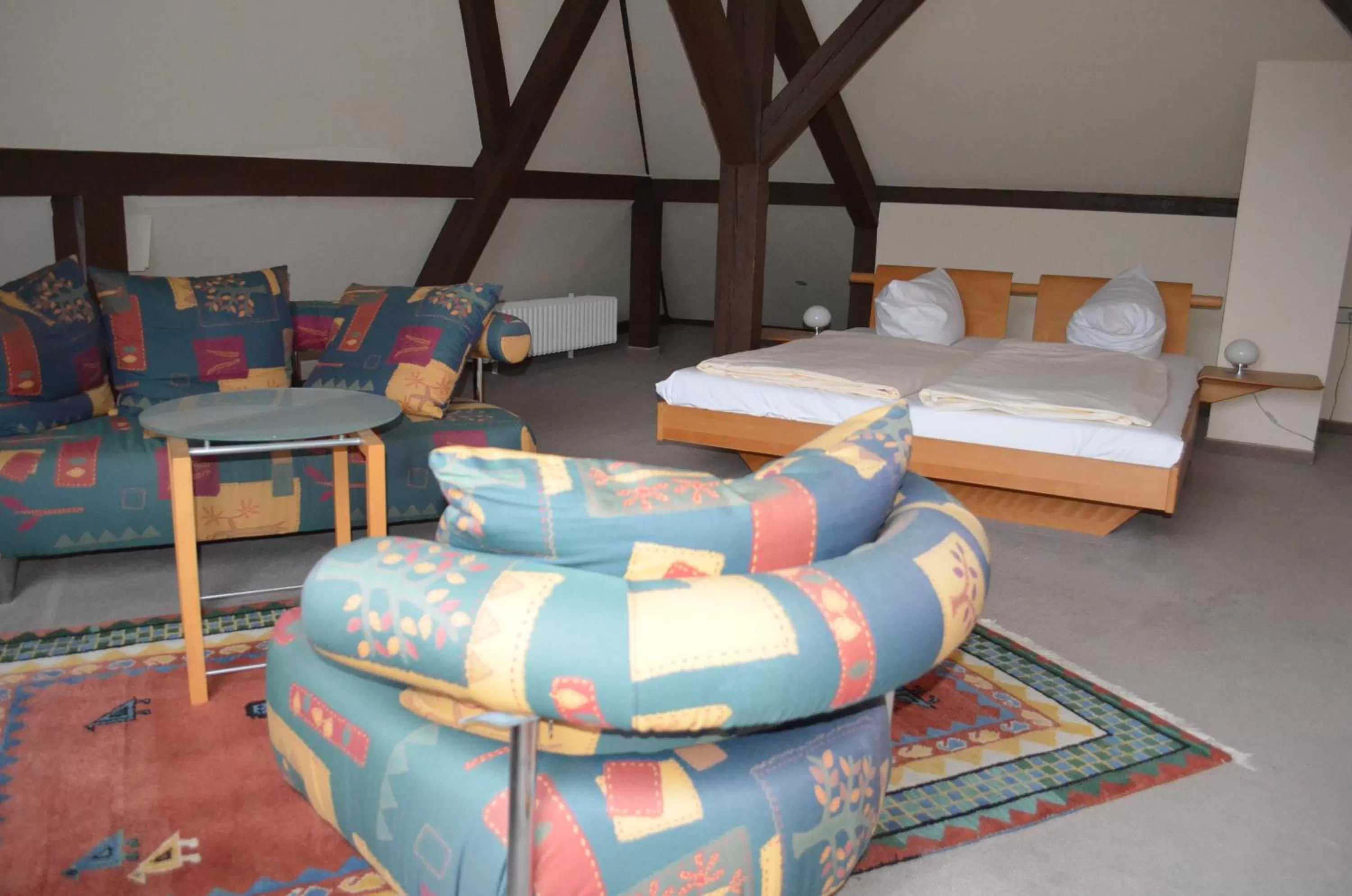 Living room, Bed in Alte Post - Hotel Am Rhein-Ufer Laufenburg