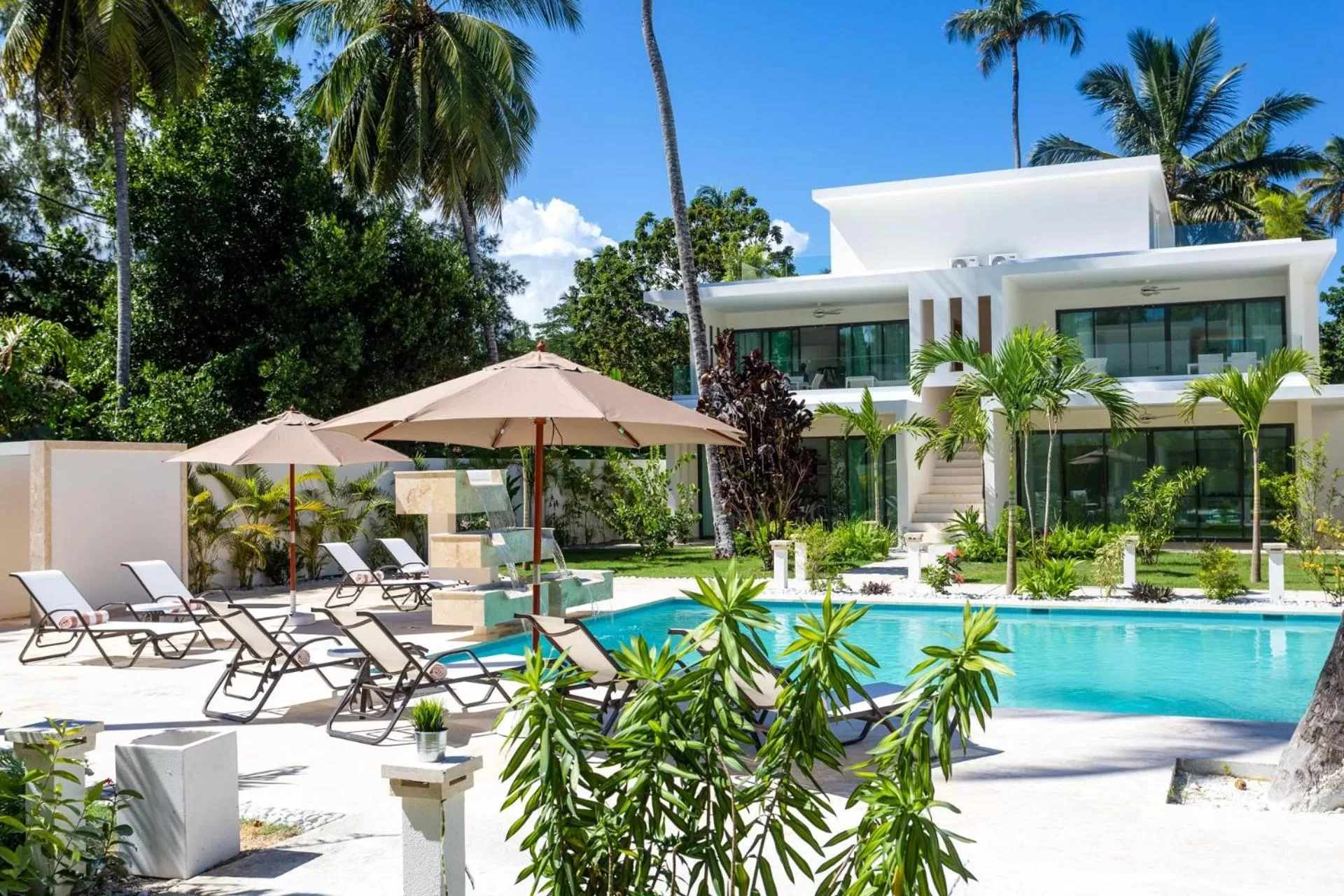 , Swimming Pool in Louisa Aparthotel