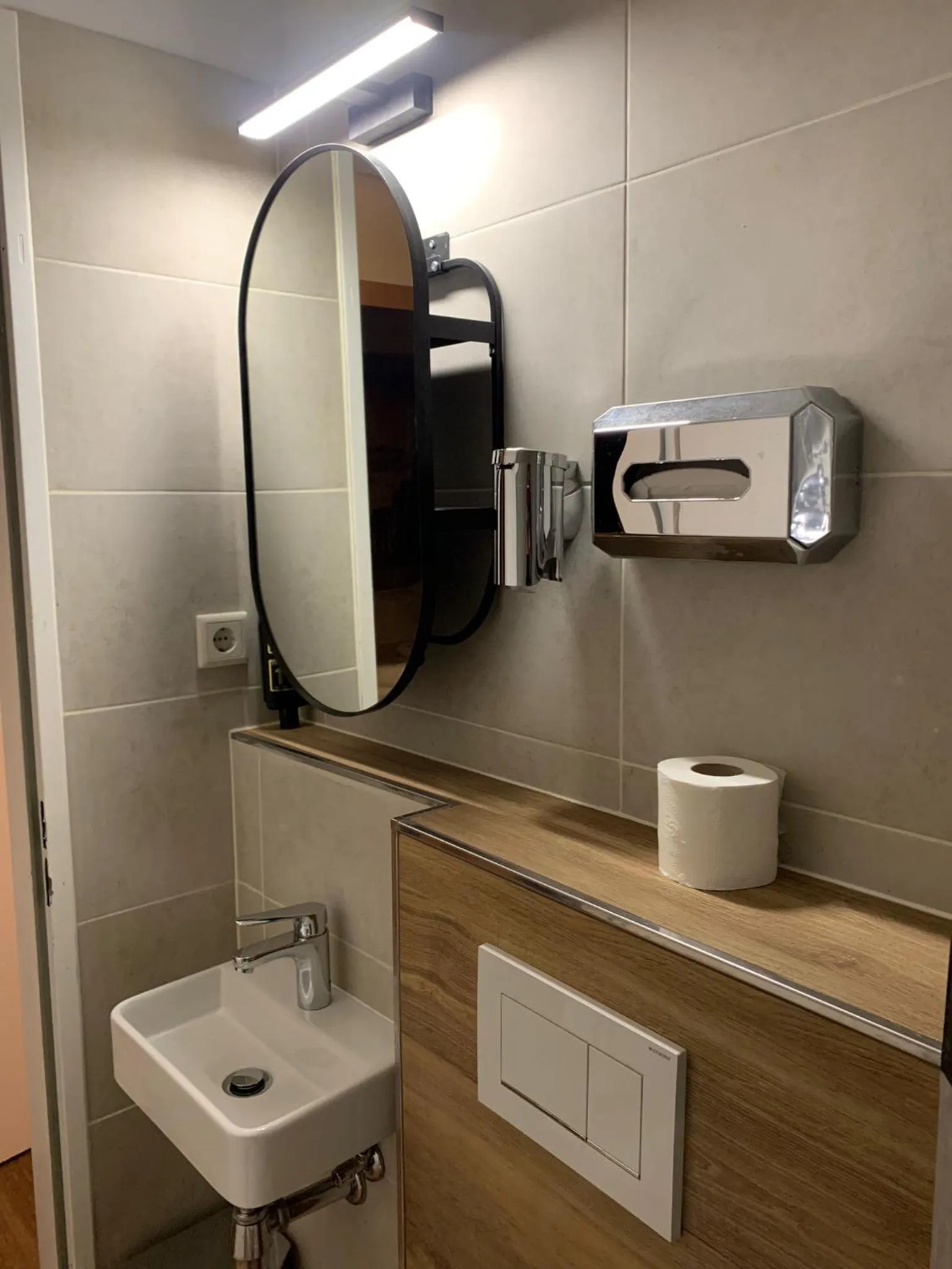 Bathroom in Hotel Keese Hamburg