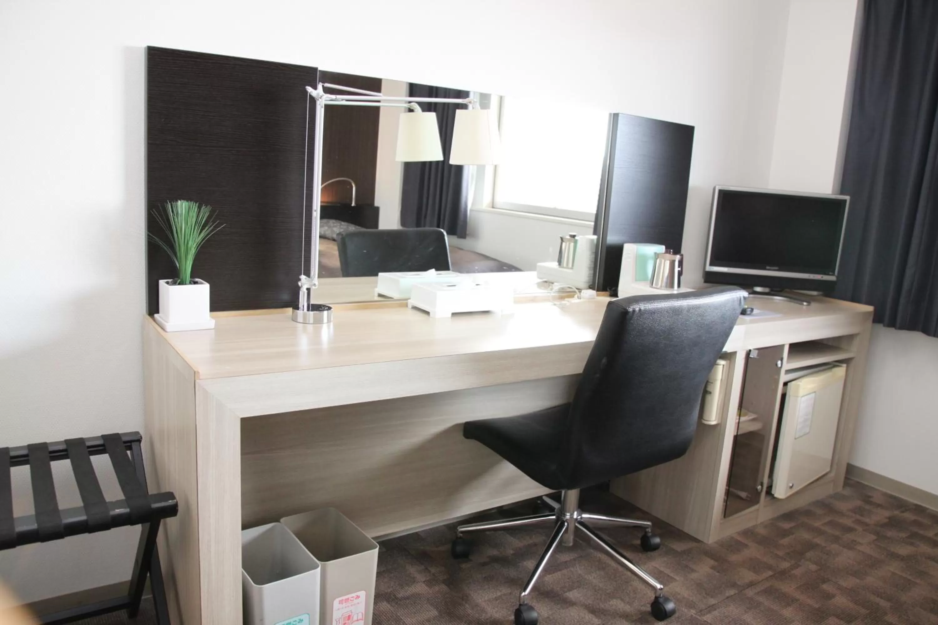 Seating area in Shin Osaka Washington Hotel Plaza