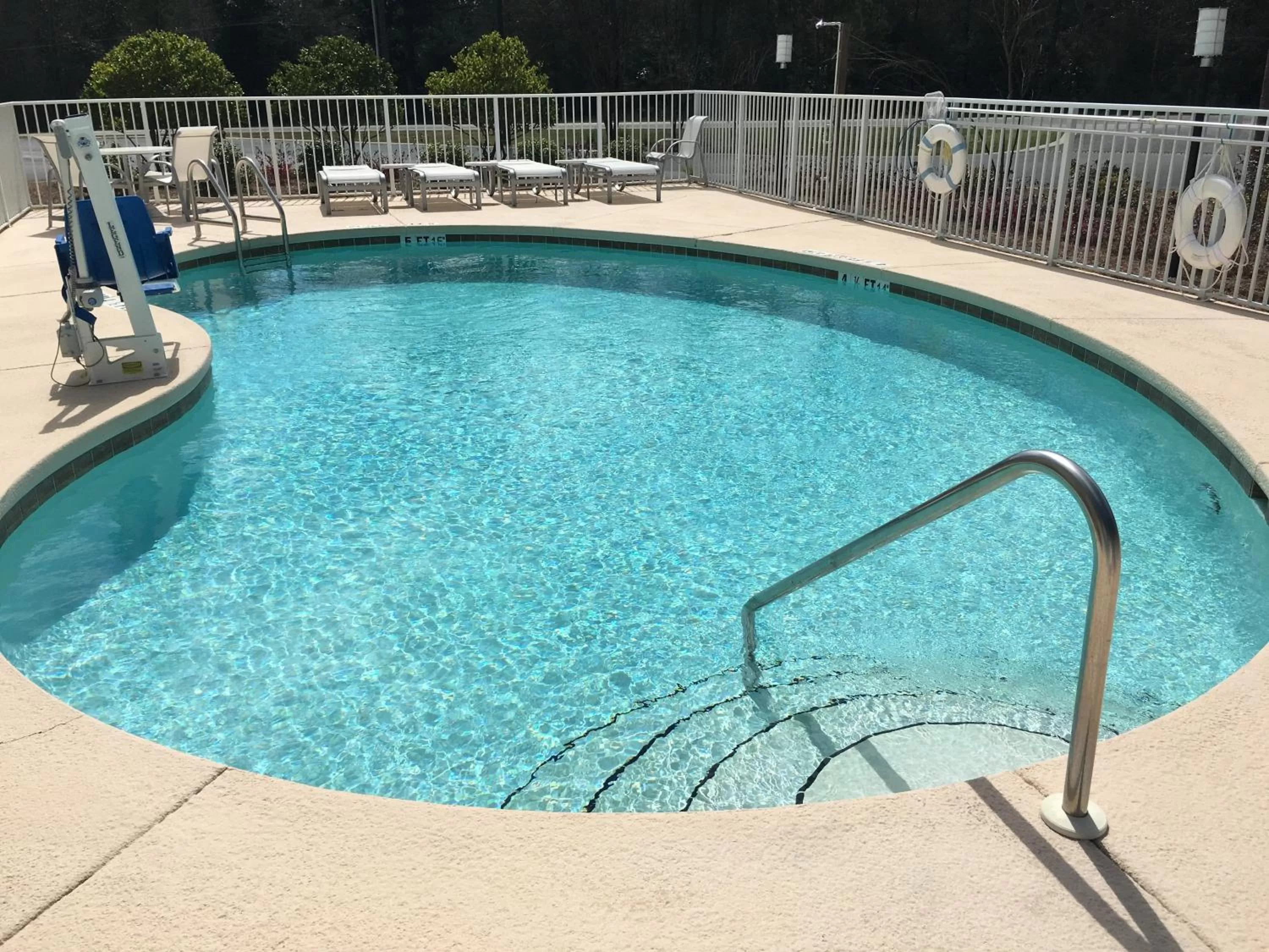 Swimming pool in Holiday Inn Express DeFuniak Springs by IHG