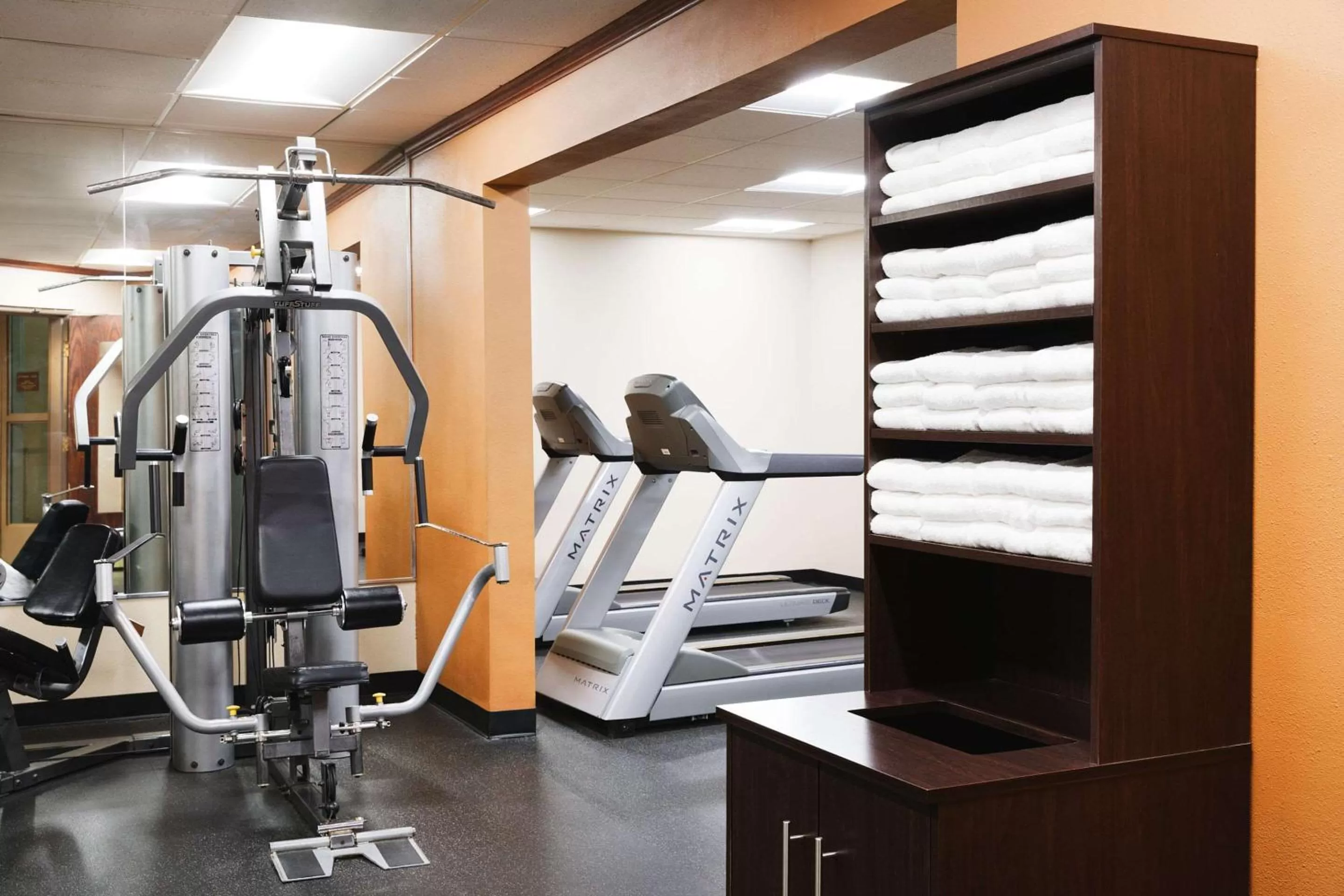 Fitness centre/facilities in Comfort Suites Milwaukee Airport