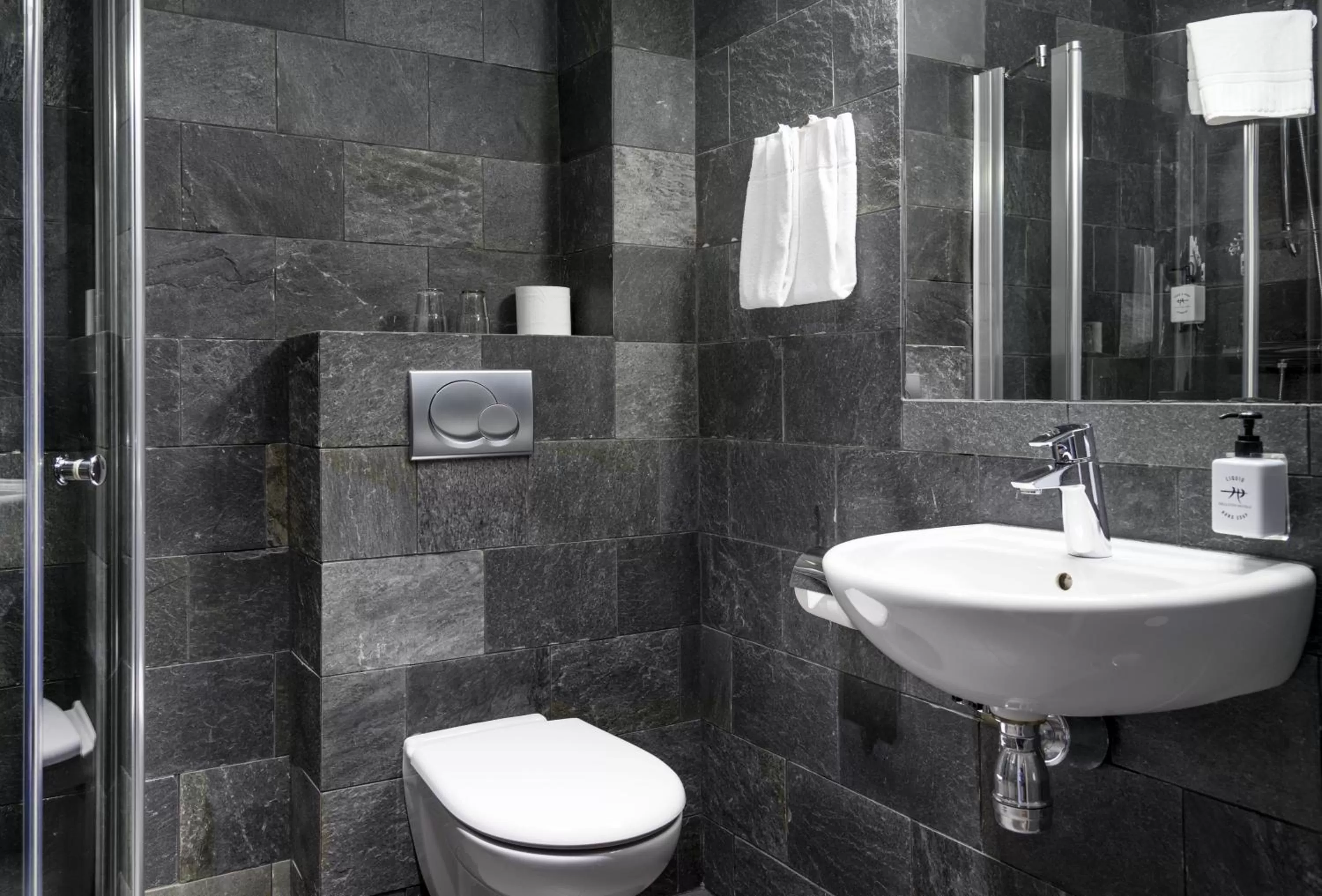 Bathroom in Rex Hotel