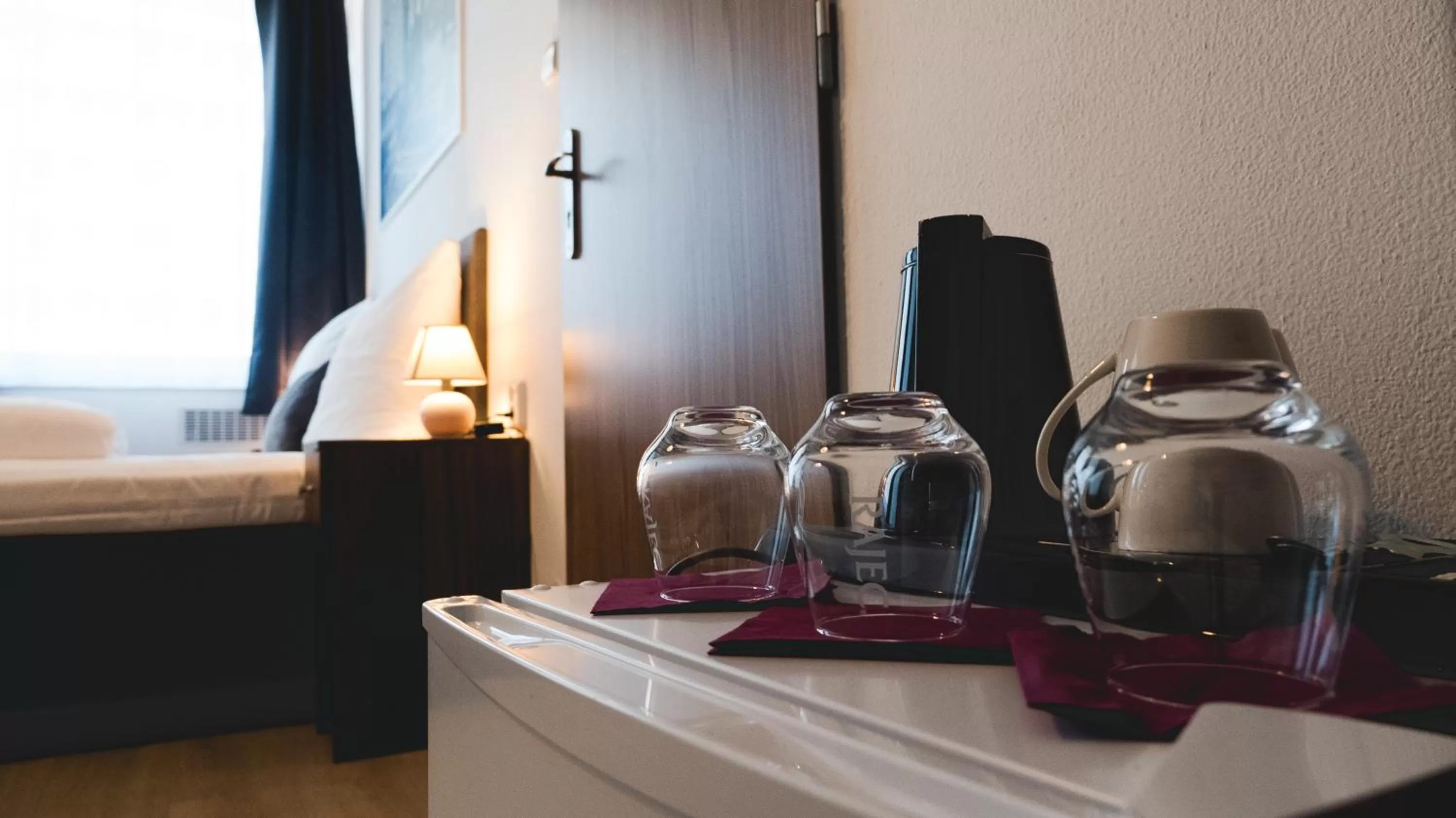 Coffee/tea facilities, Bed in Hotel U Ševce