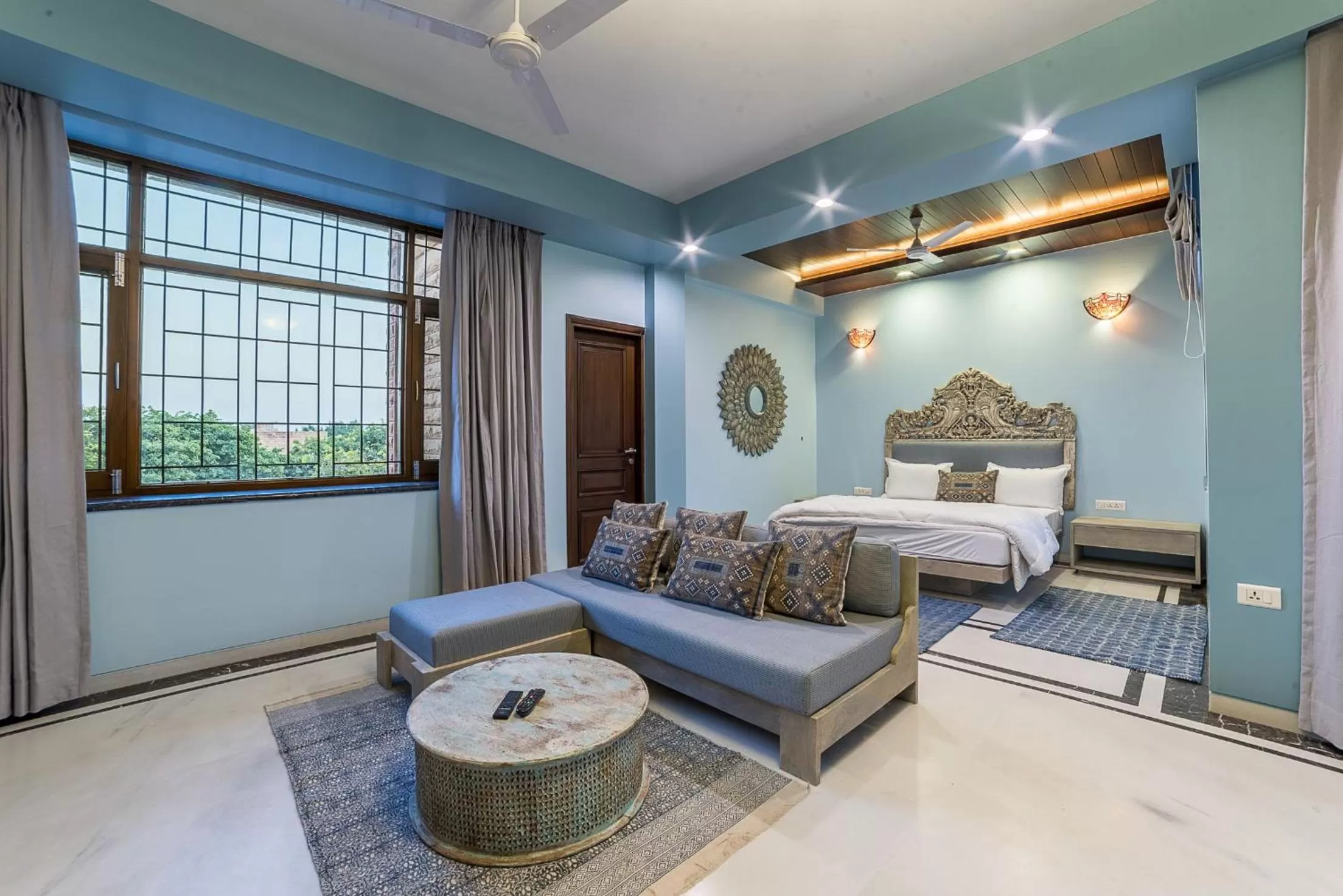 Photo of the whole room, Bed in The Almond Tree