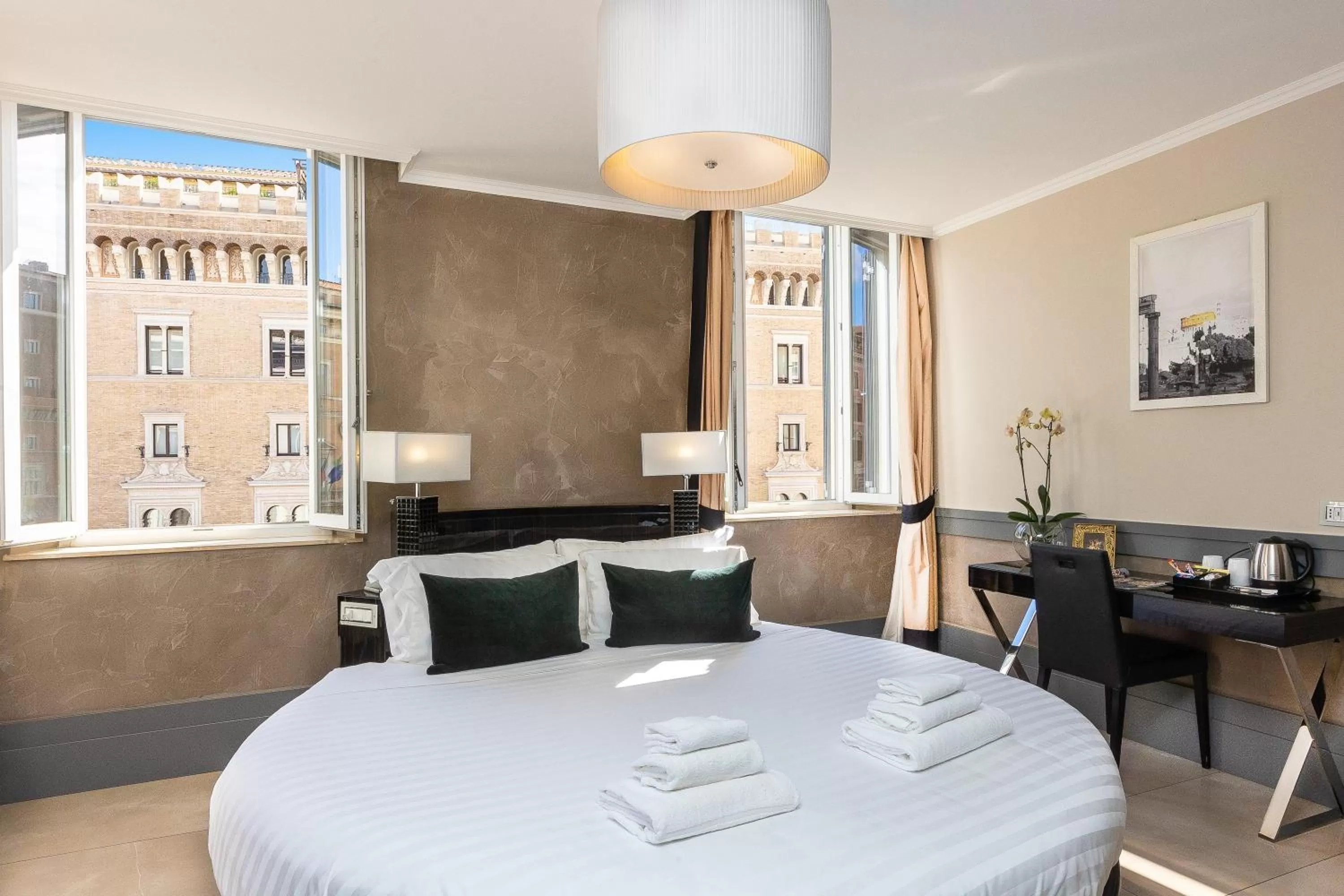 Bedroom, Bed in Hotel Castellino Roma