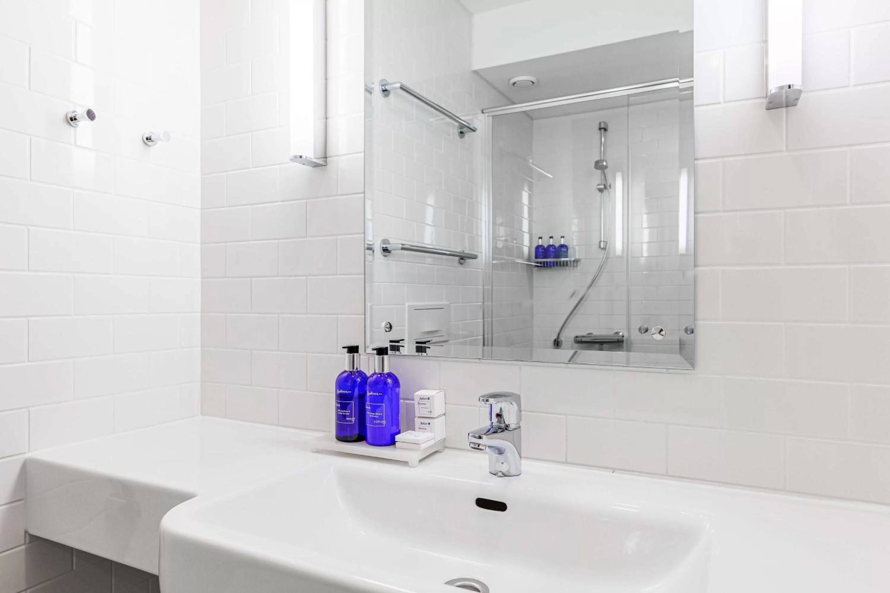 Bathroom in Radisson Blu Aleksanteri Hotel, Helsinki