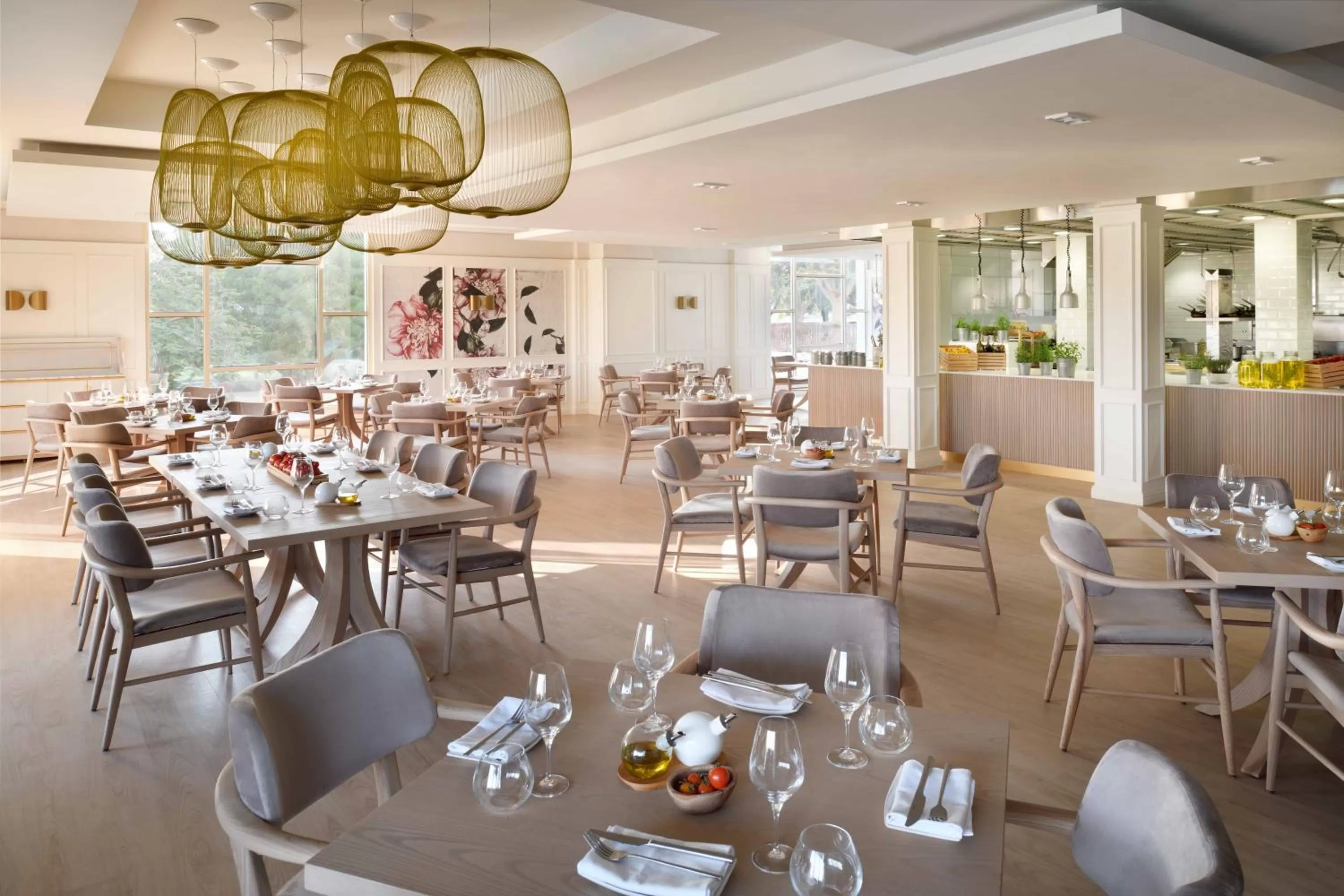 Restaurant/places to eat in Address Montgomerie