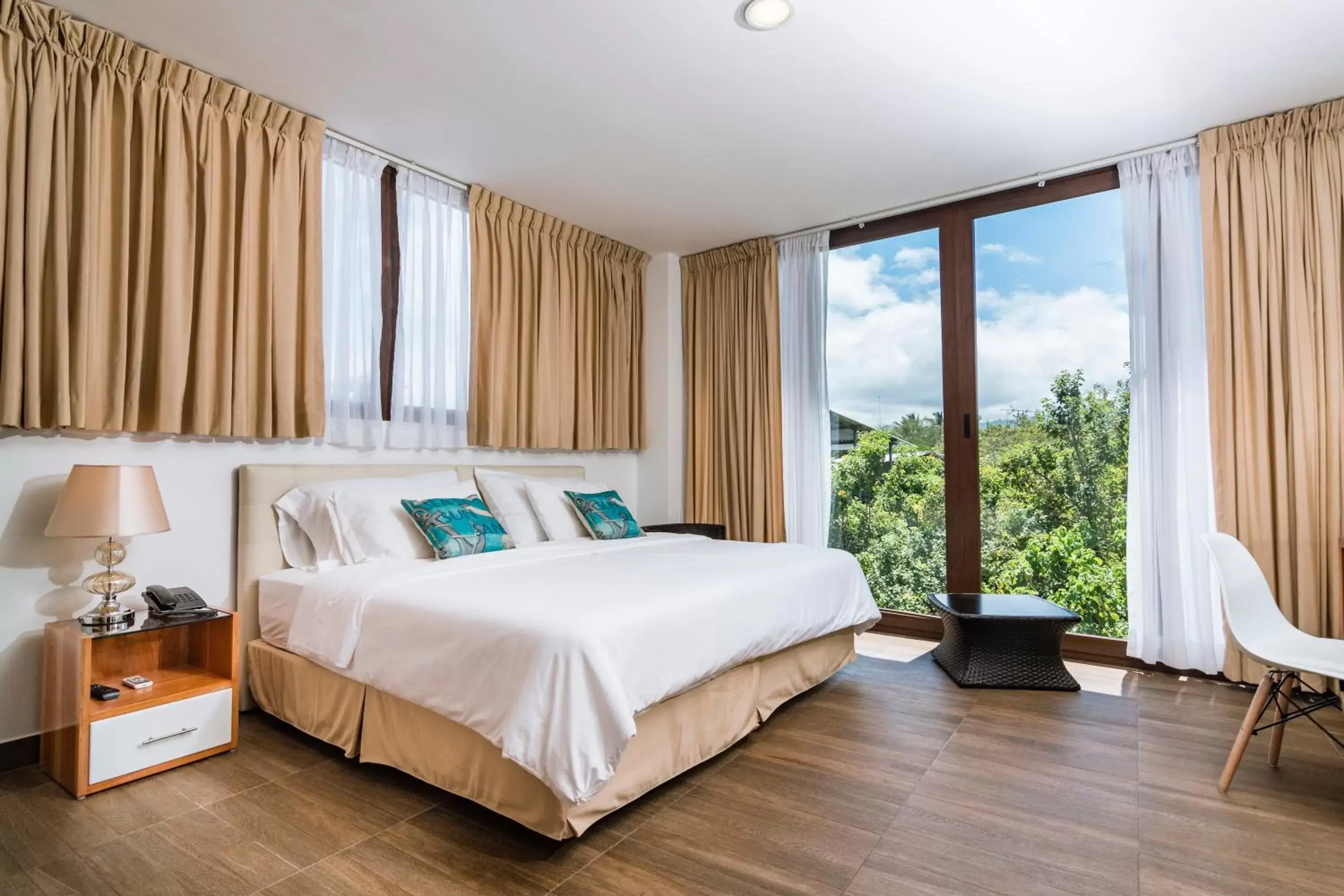 Double Room - single occupancy in Hotel La Isla Double Room - single occupancy in Hotel La Isla