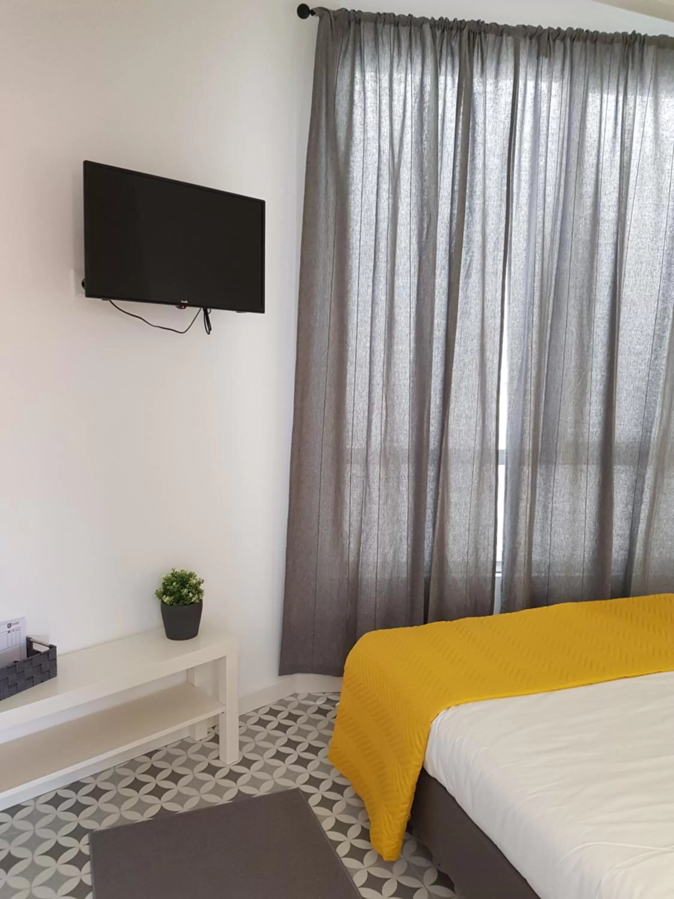 Bed in Cool Guest House