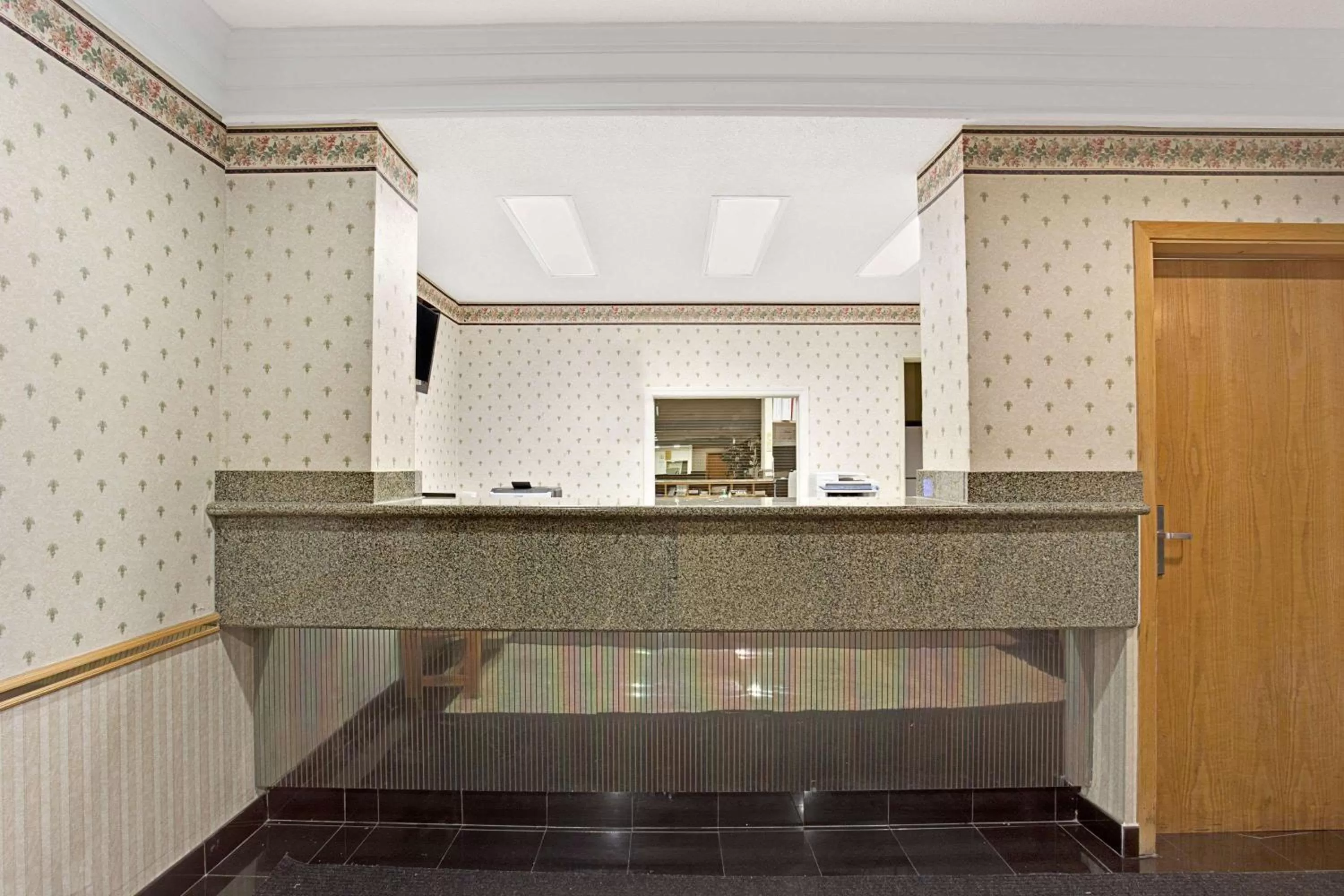 Photo of the whole room in Days Inn by Wyndham Sidney OH