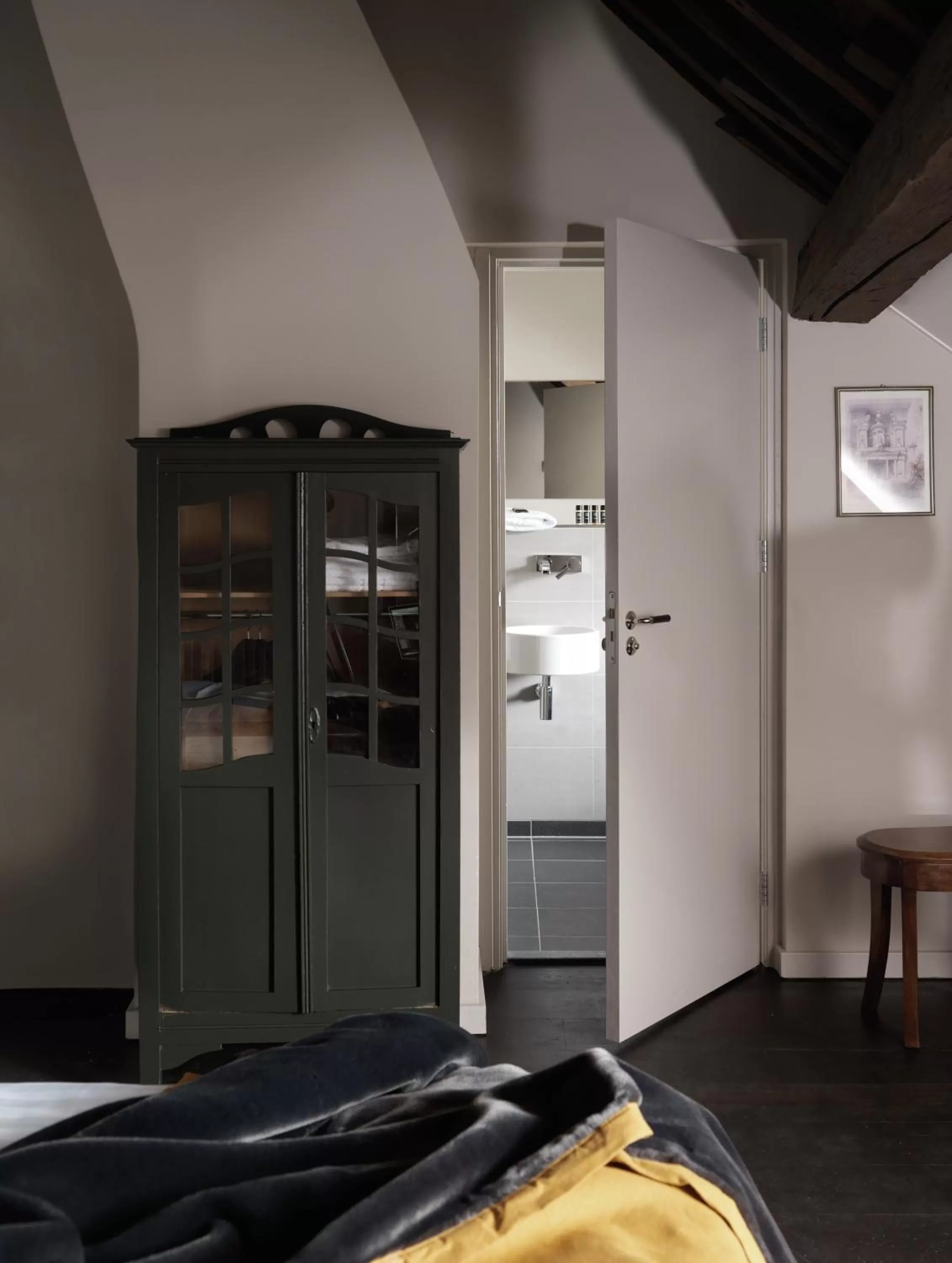 Photo of the whole room, Bed in Boutique Hotel Grote Gracht