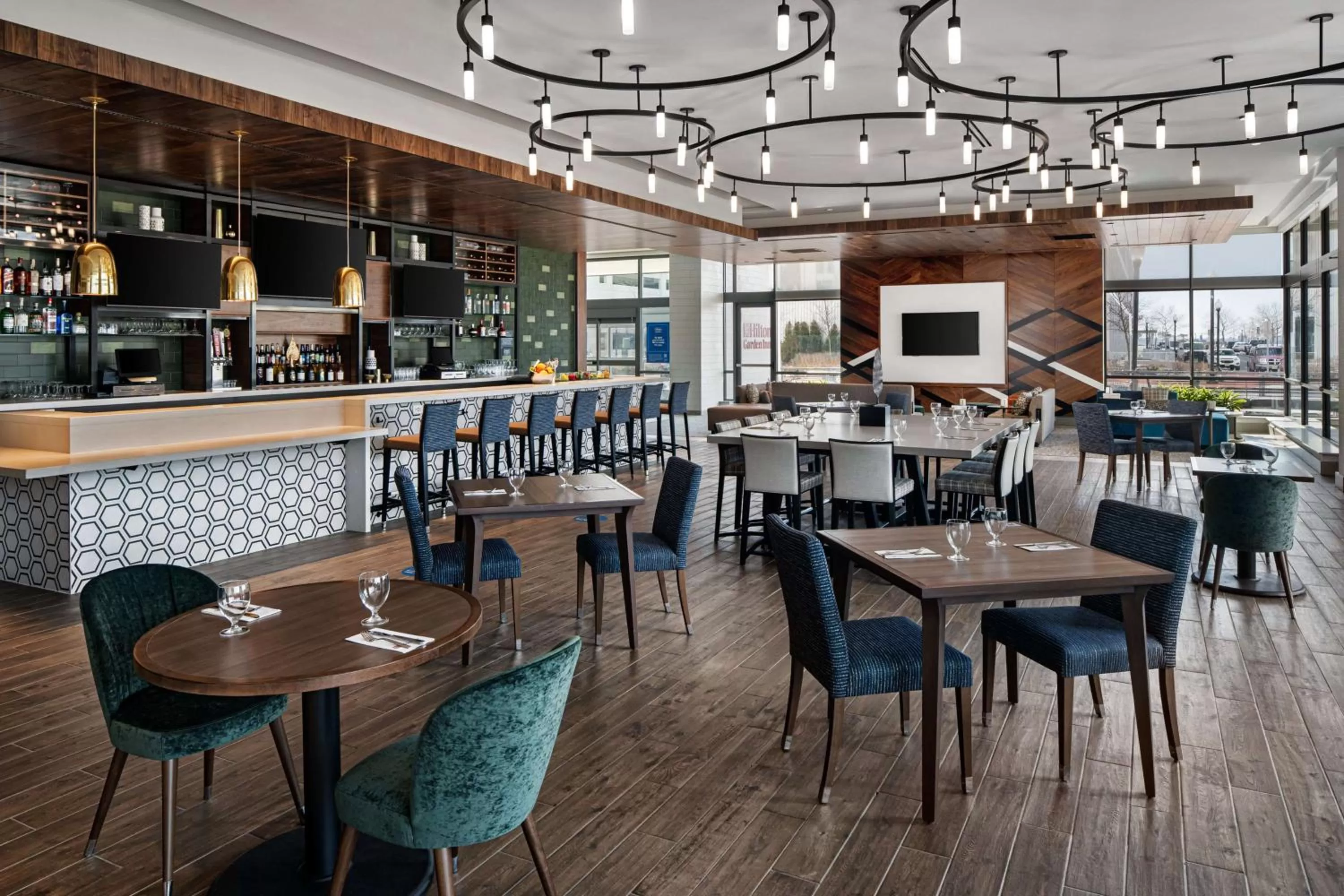 Restaurant/places to eat in Hilton Garden Inn Camden Waterfront Philadelphia