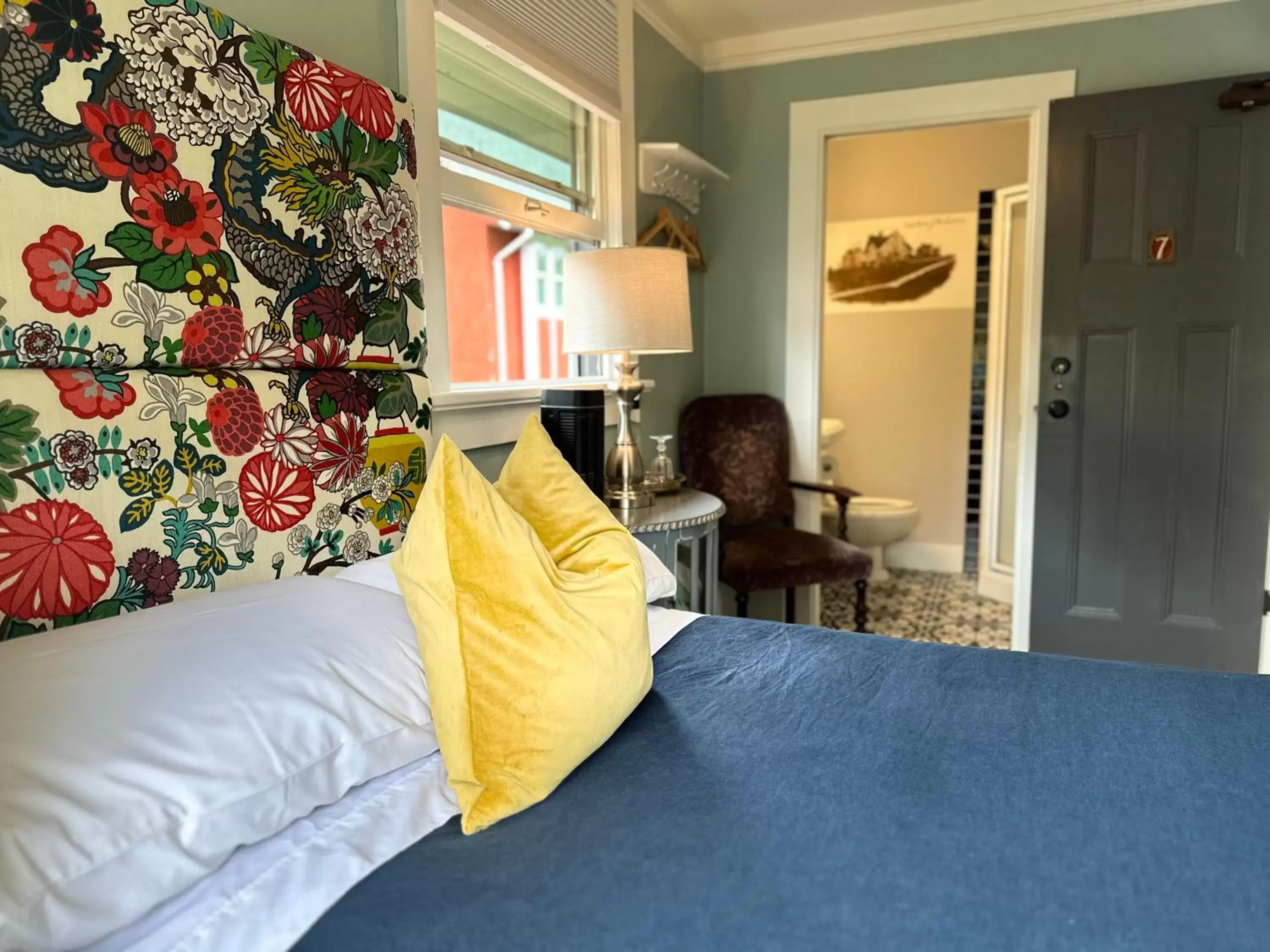 Small Single Room - single occupancy in West End Guest House Small Single Room - single occupancy in West End Guest House