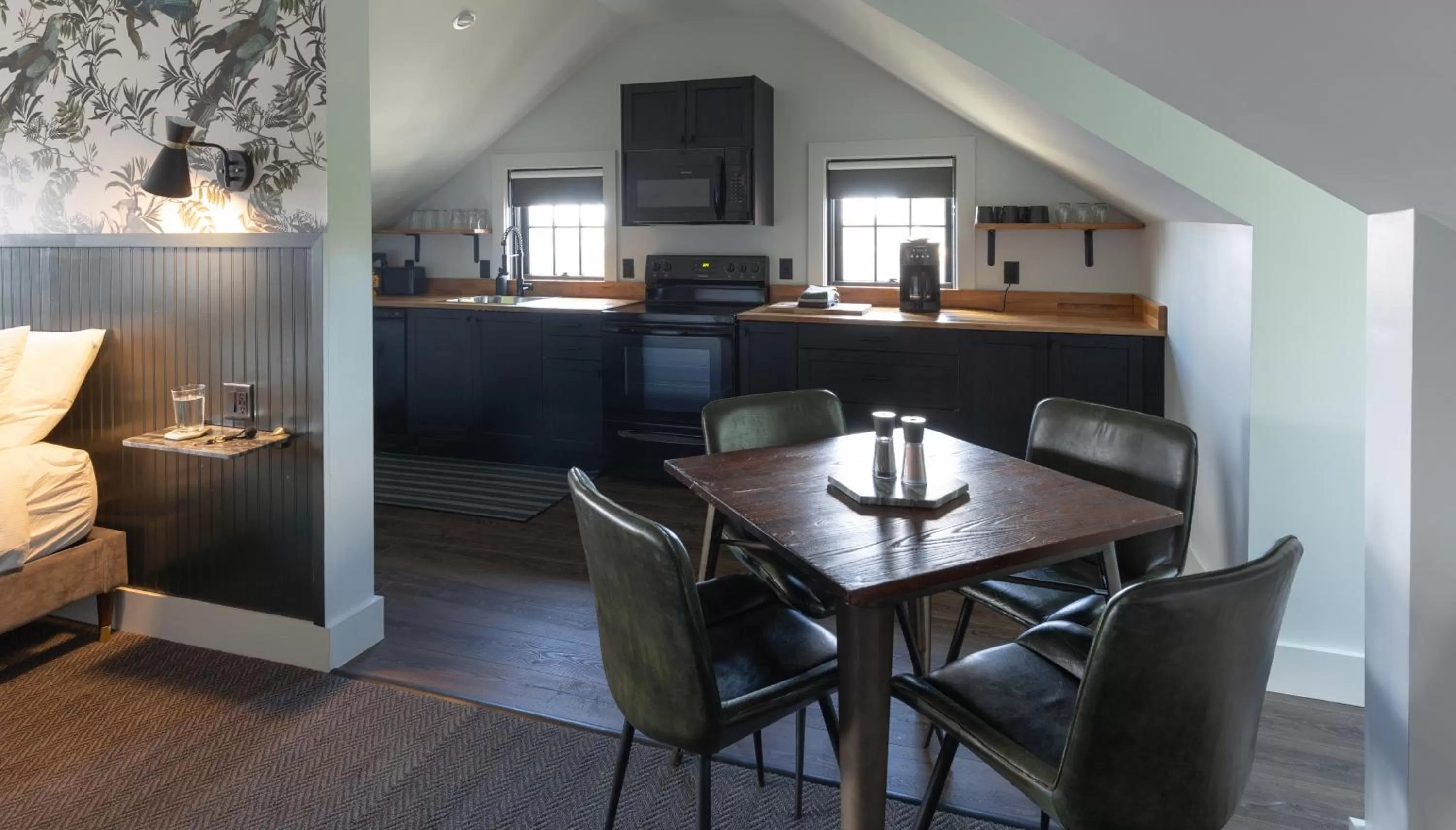 Dining area in THE INN DOWNTOWN - Portsmouth, NH