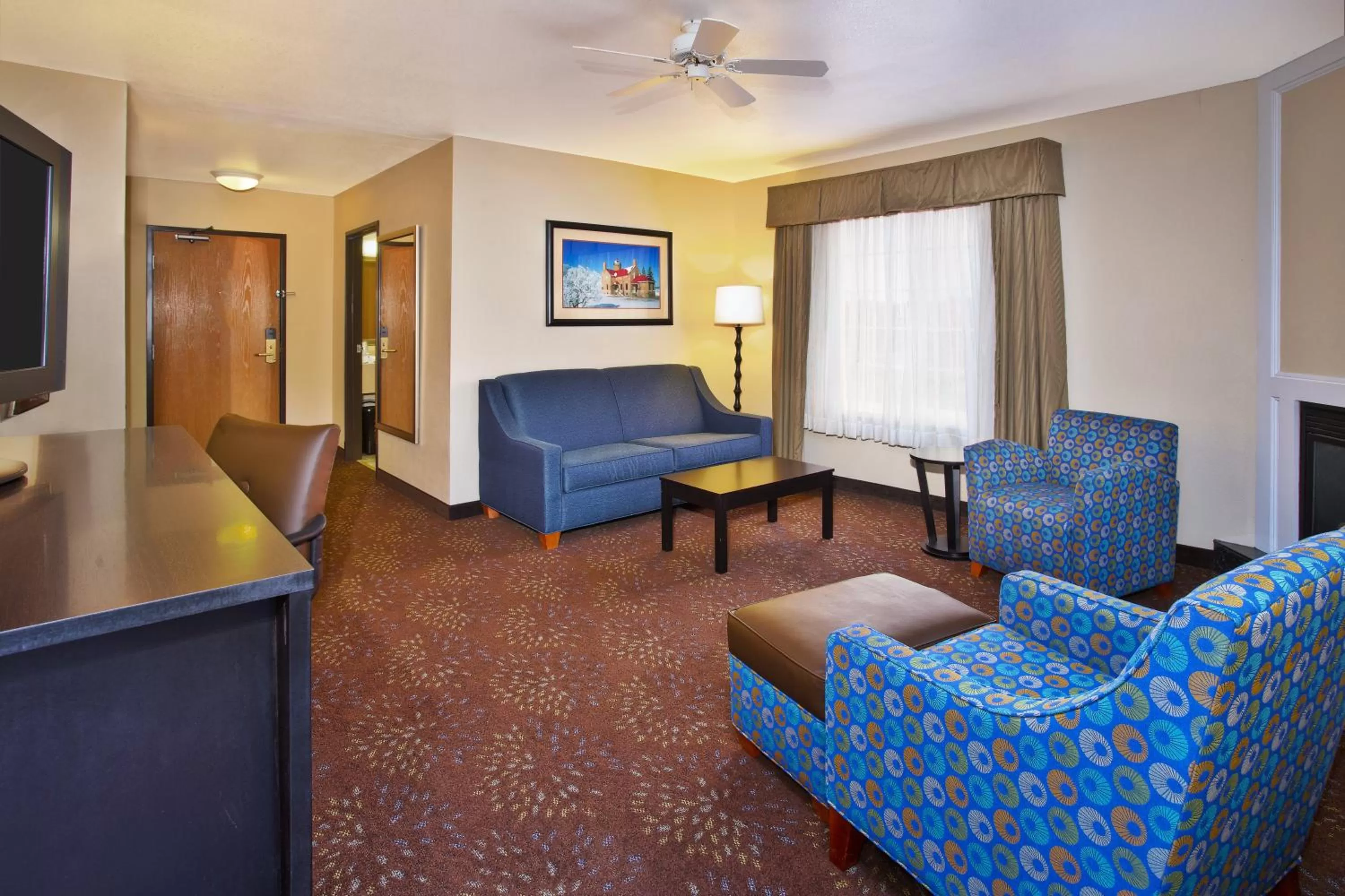 Photo of the whole room in Holiday Inn Express Mackinaw City by IHG