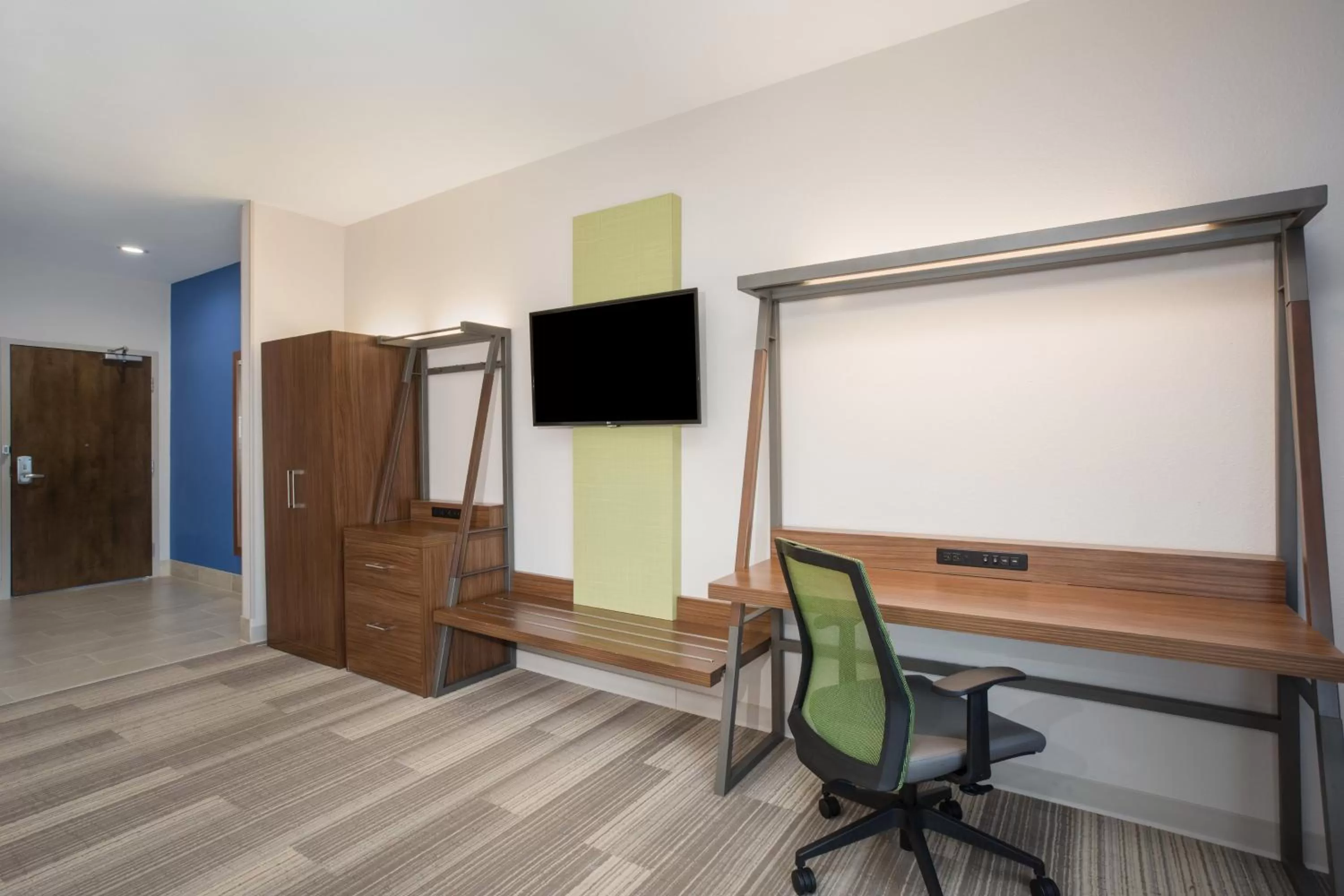 Twin Room - Disability Access in Holiday Inn Express Slidell, an IHG Hotel