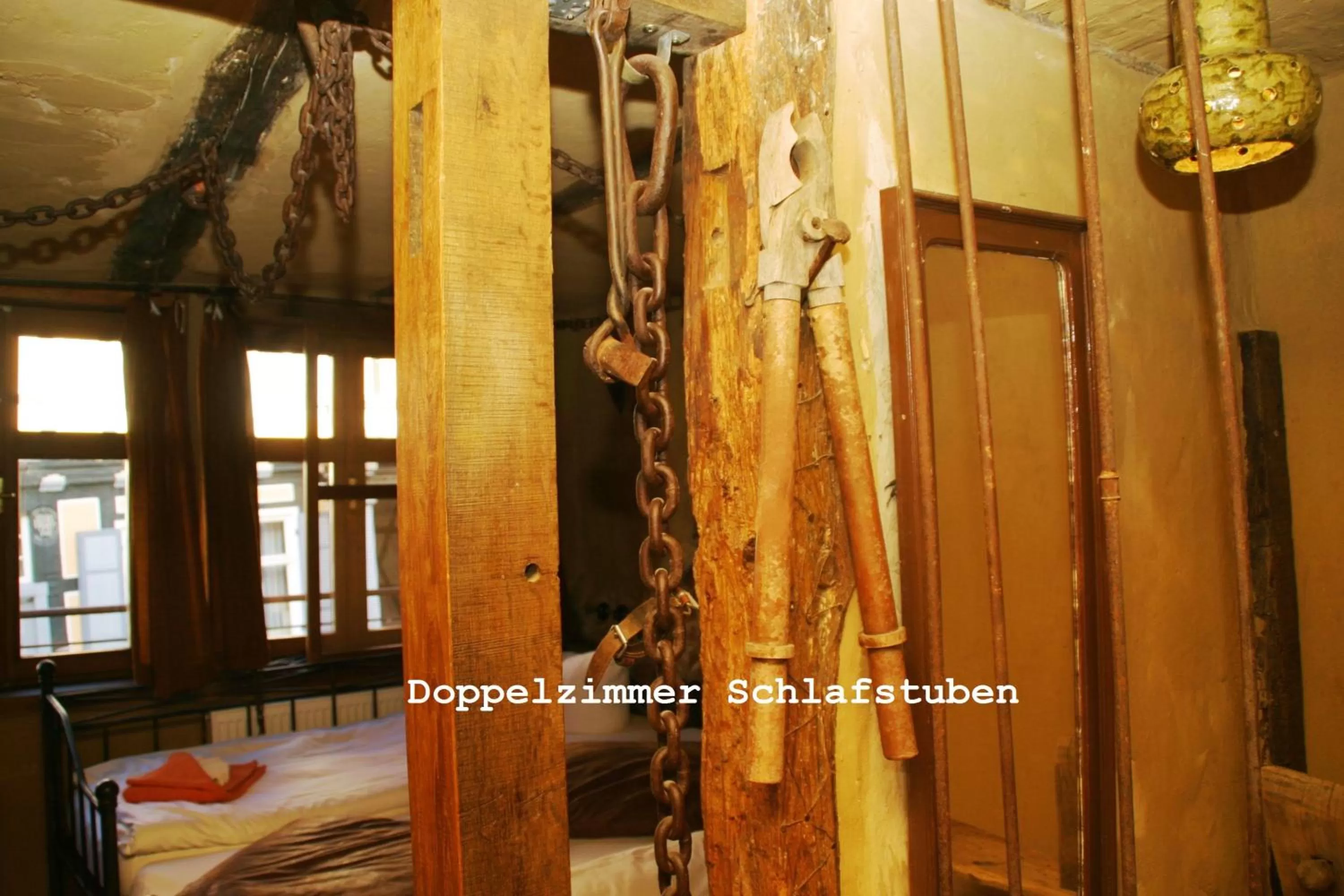 Decorative detail, Bed in Exempel Schlafstuben und Quartier Langer Hals