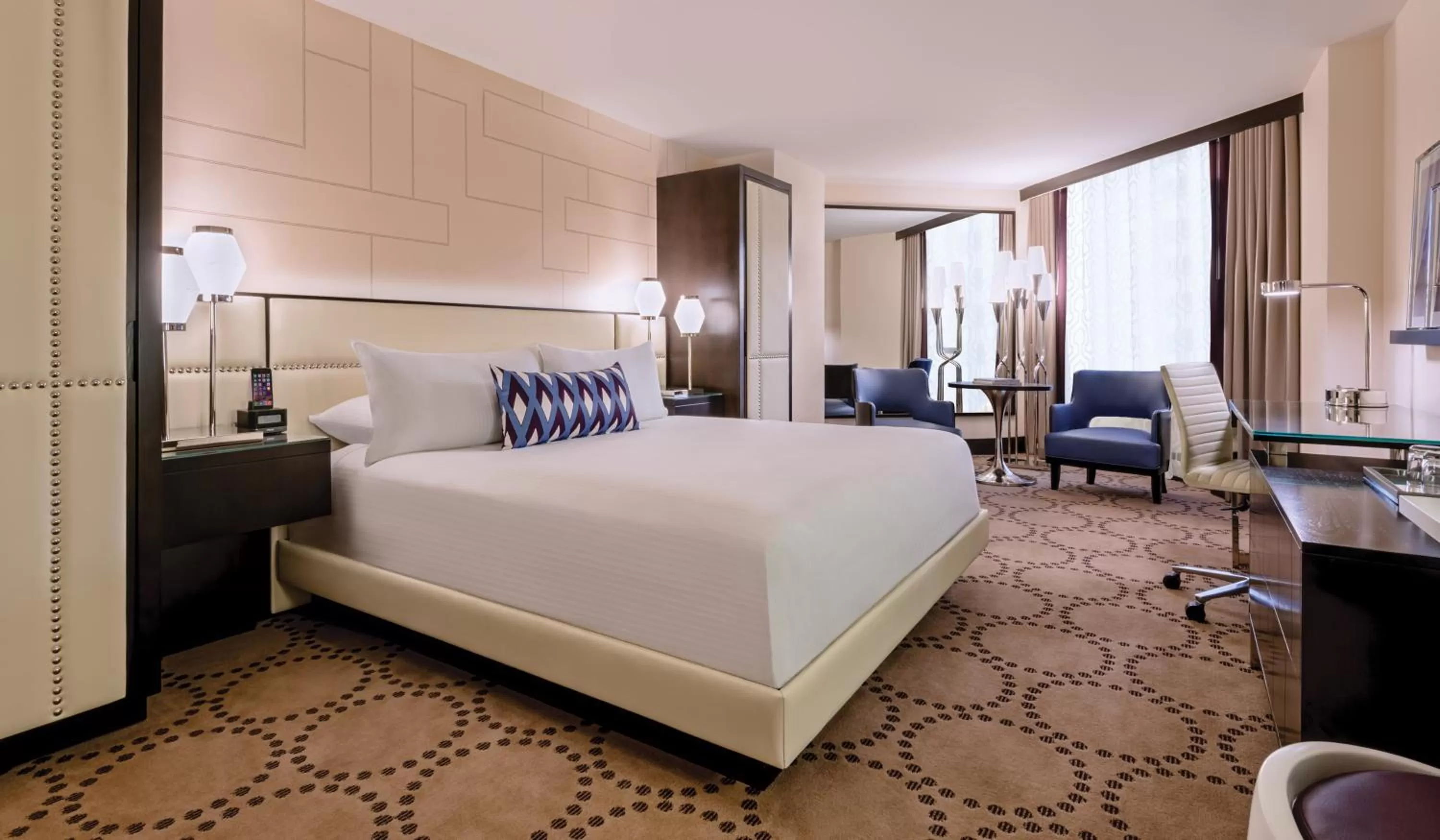 Photo of the whole room, Bed in Harrah's Las Vegas, A Caesars Destination