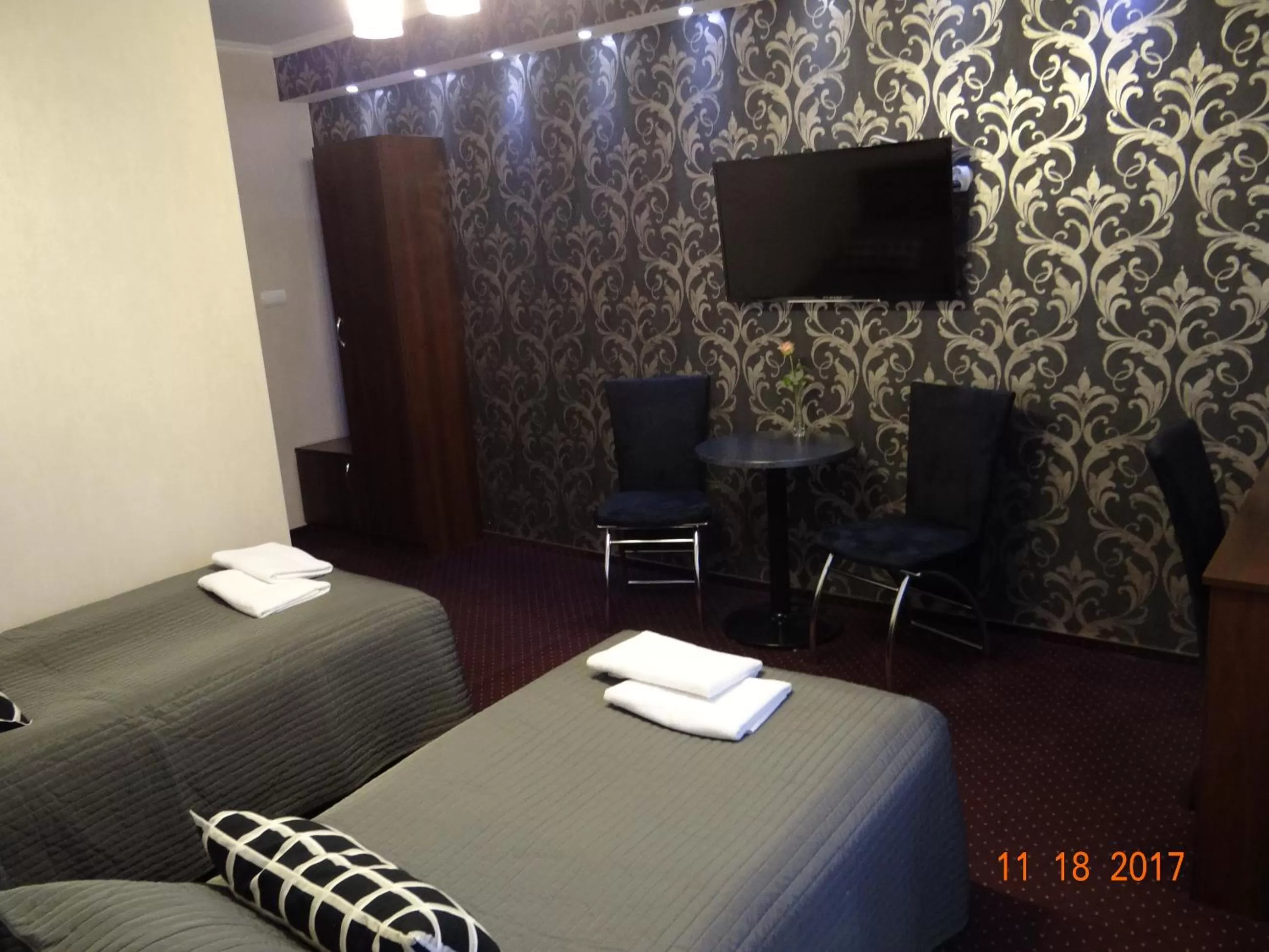 Photo of the whole room, Bed in "Arkadia"