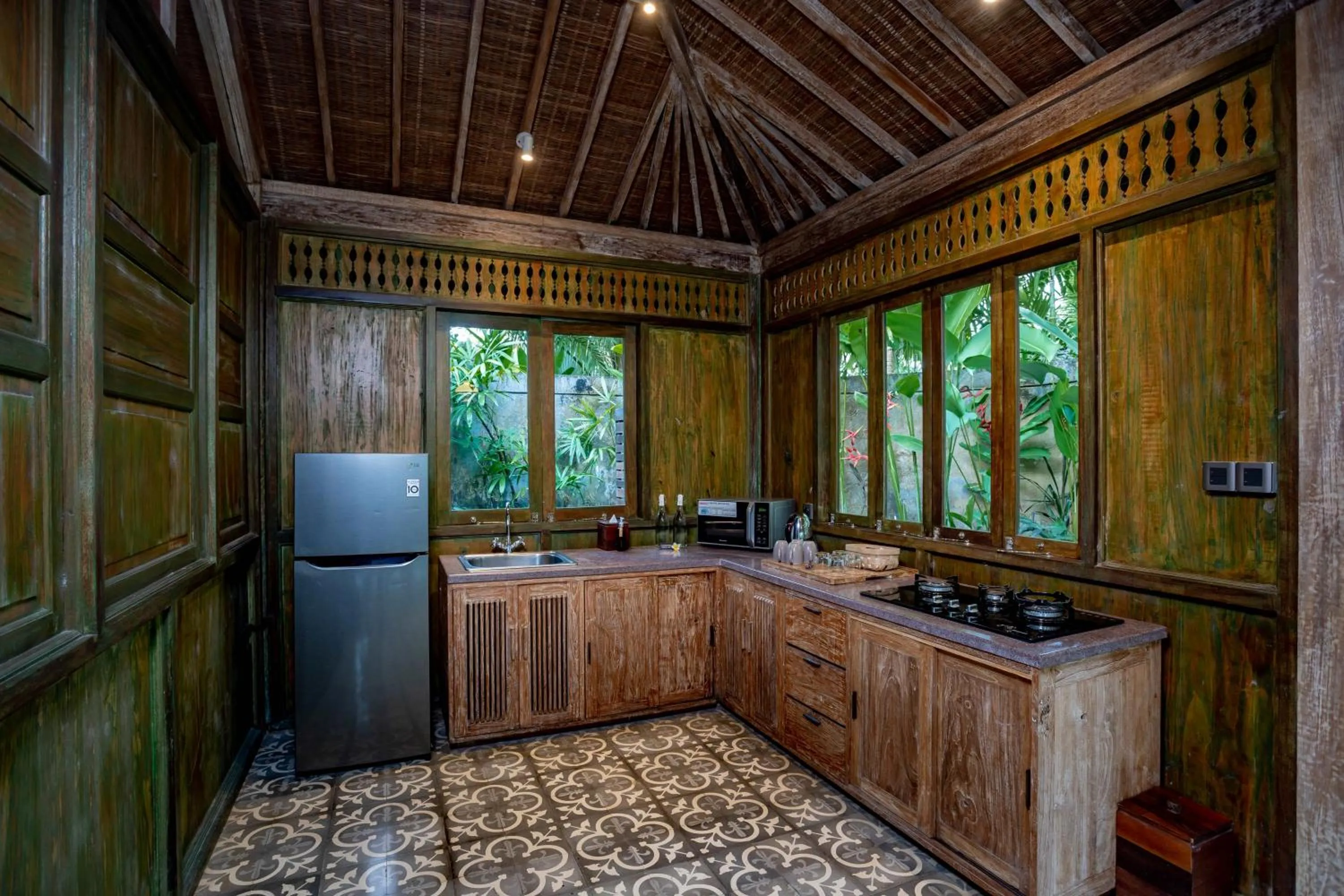 Coffee/tea facilities in Arya Villas Ubud