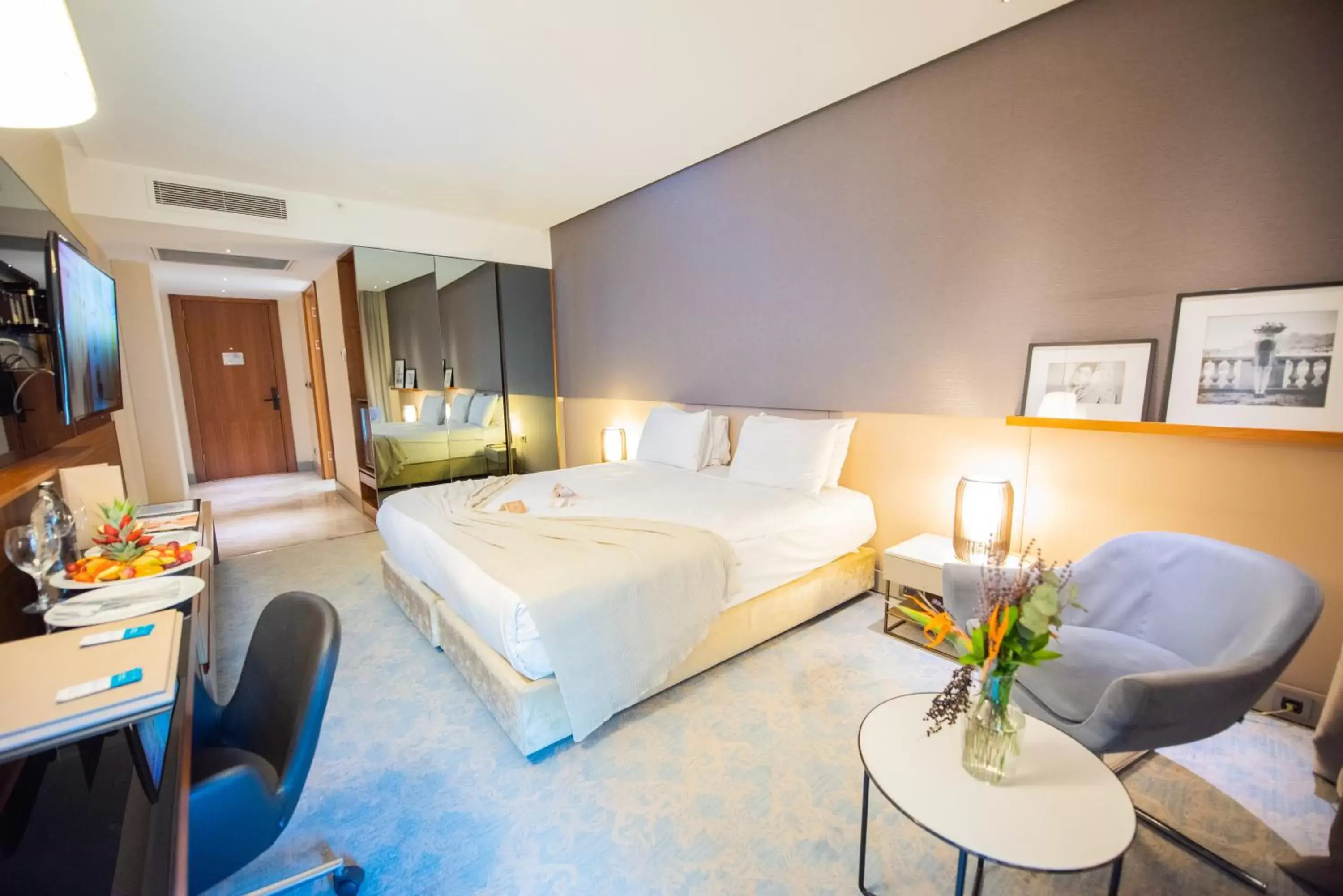 Standard Double Room in Dosso Dossi Hotels & SPA Downtown Standard Double Room in Dosso Dossi Hotels & SPA Downtown