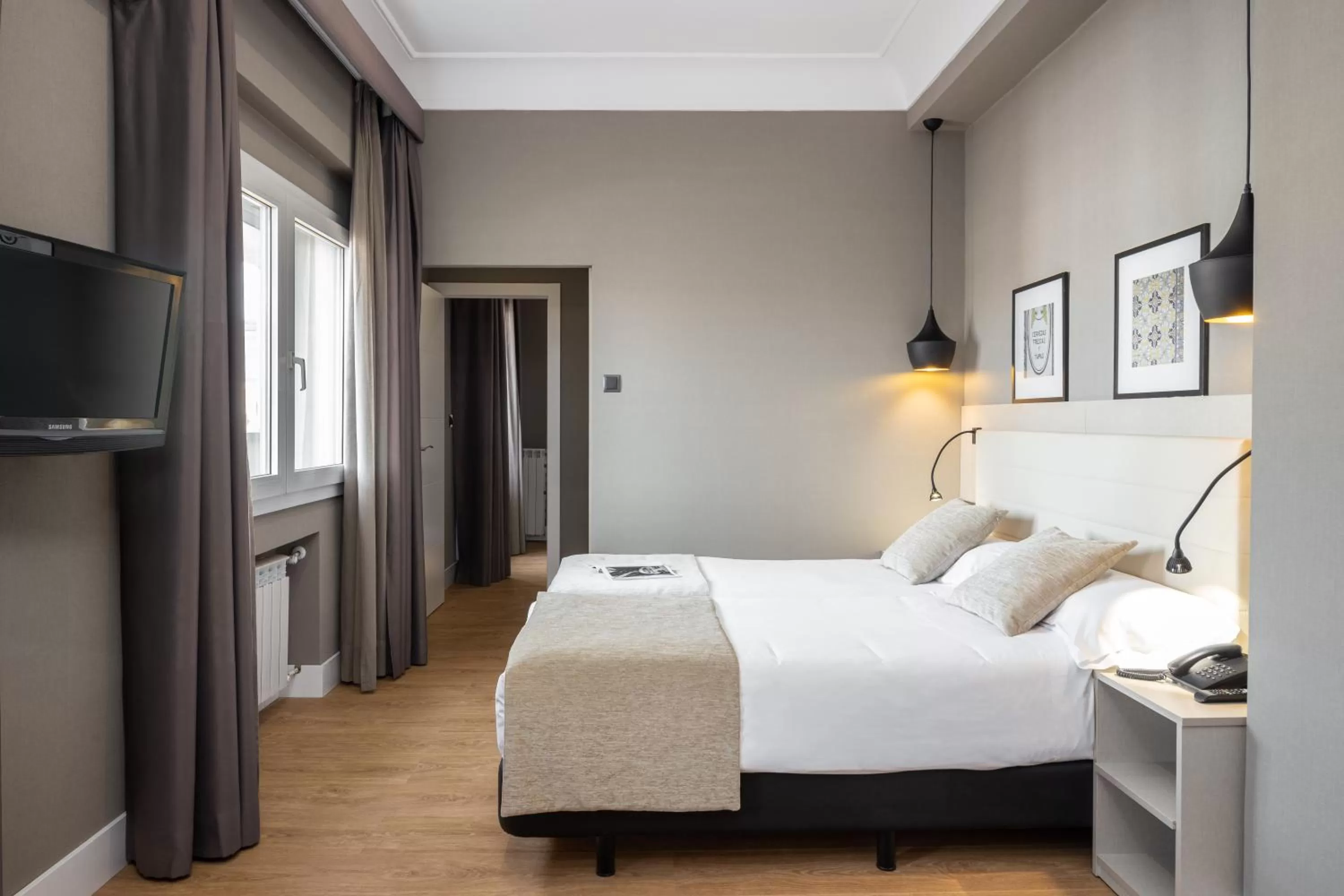 Bed in Hotel Cortezo