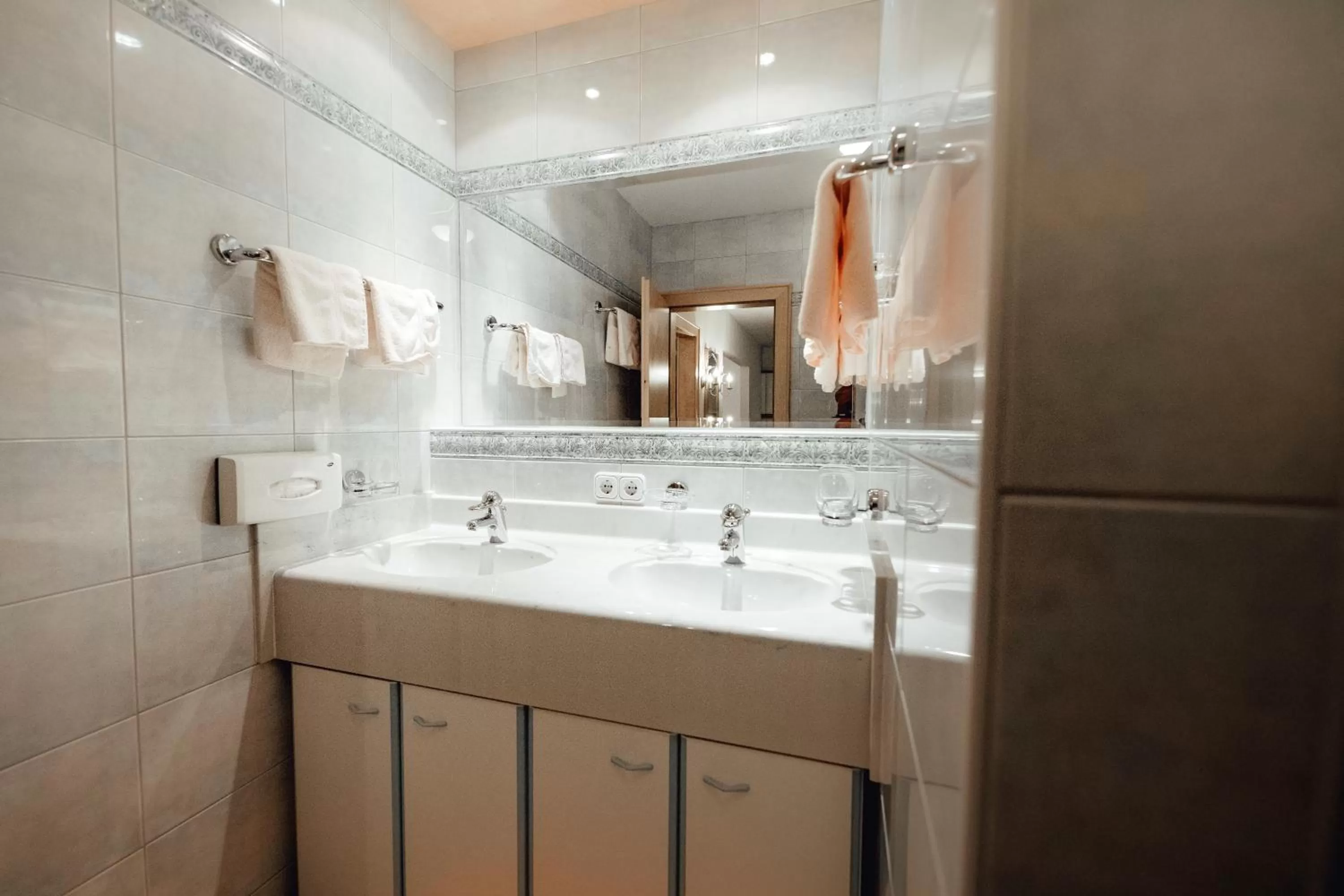 Bathroom in Dandler - Zimmer und Ferienwohnungen