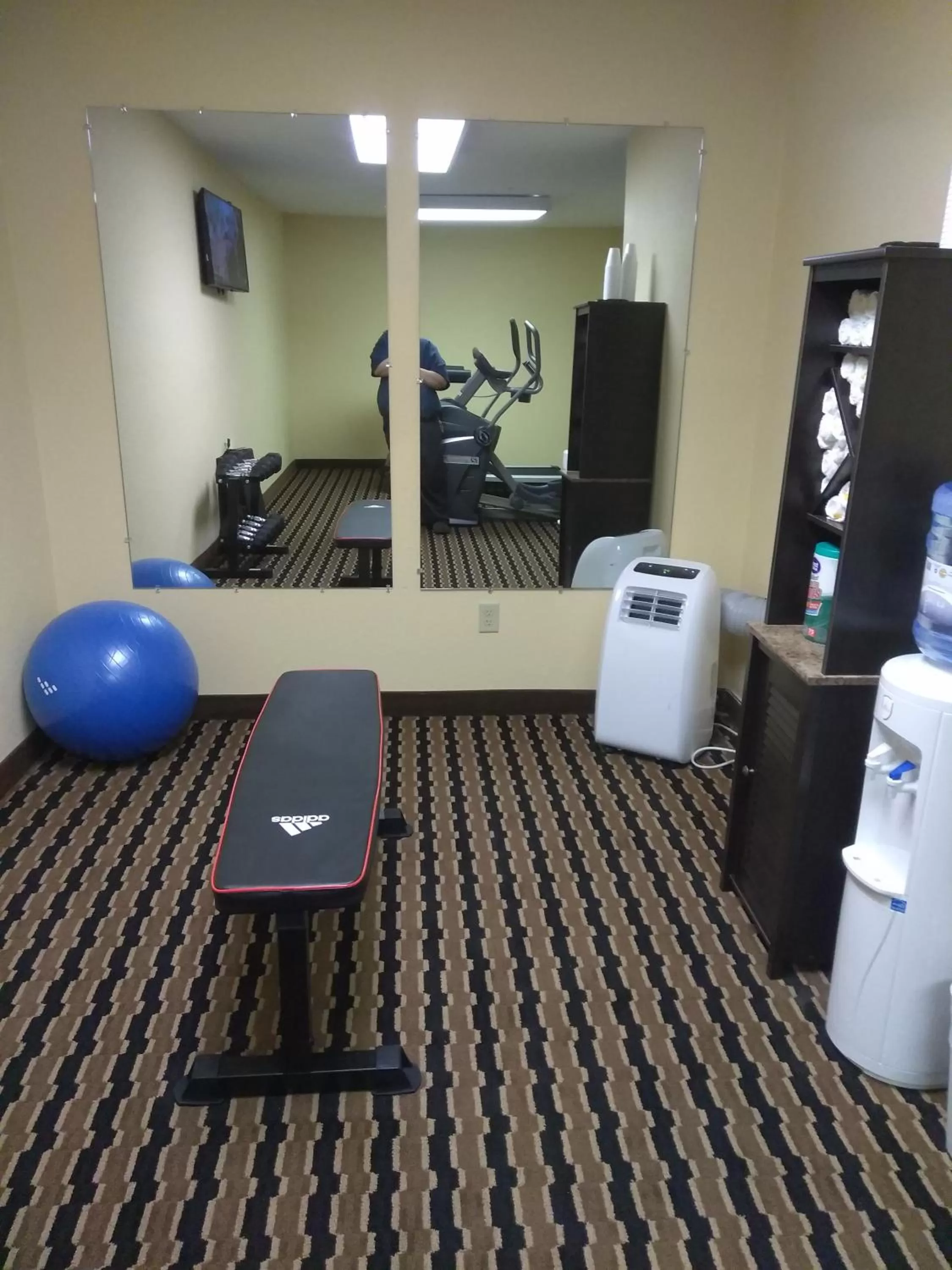Fitness centre/facilities in Expo Inn
