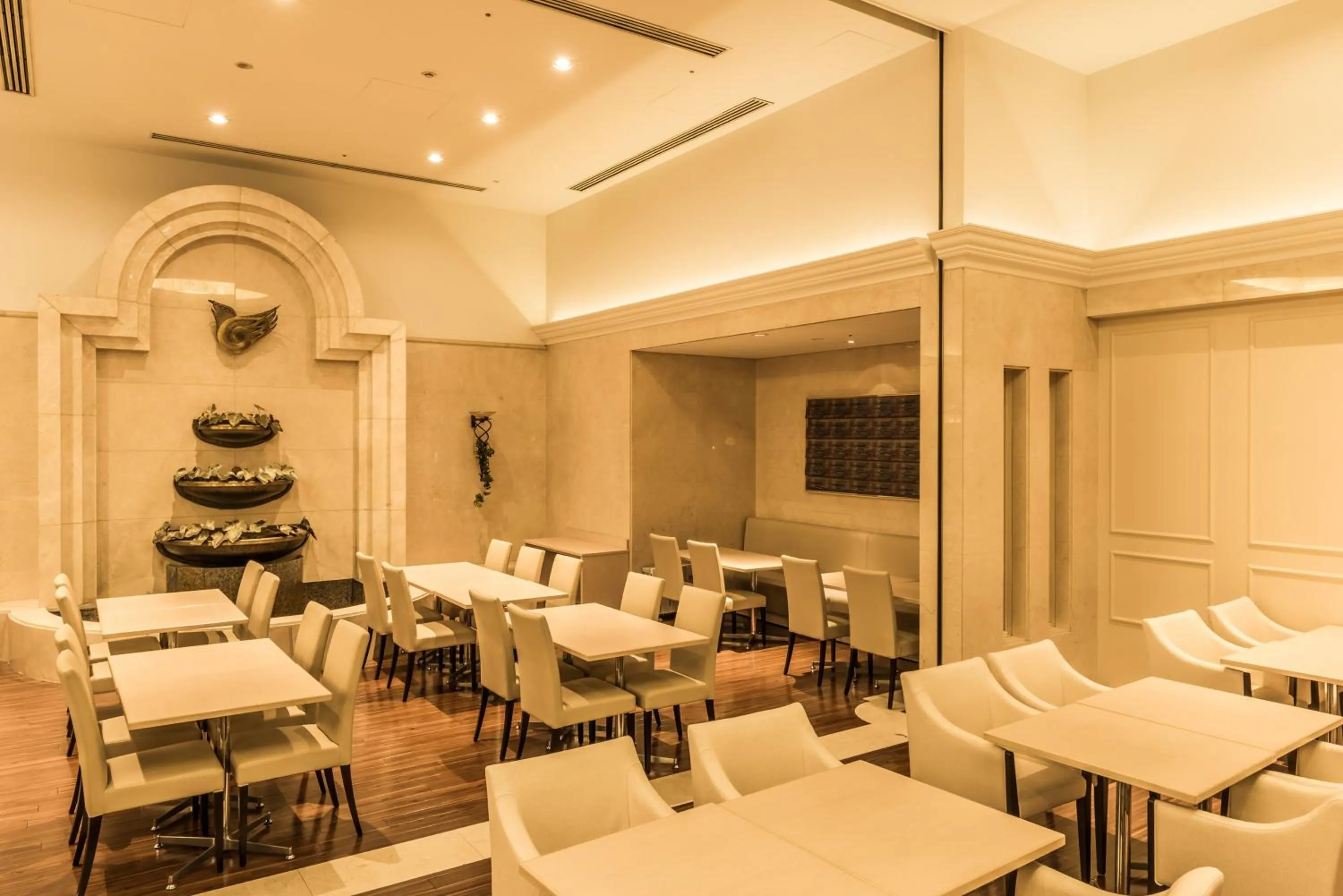 Restaurant/places to eat in HOTEL MYSTAYS PREMIER Omori