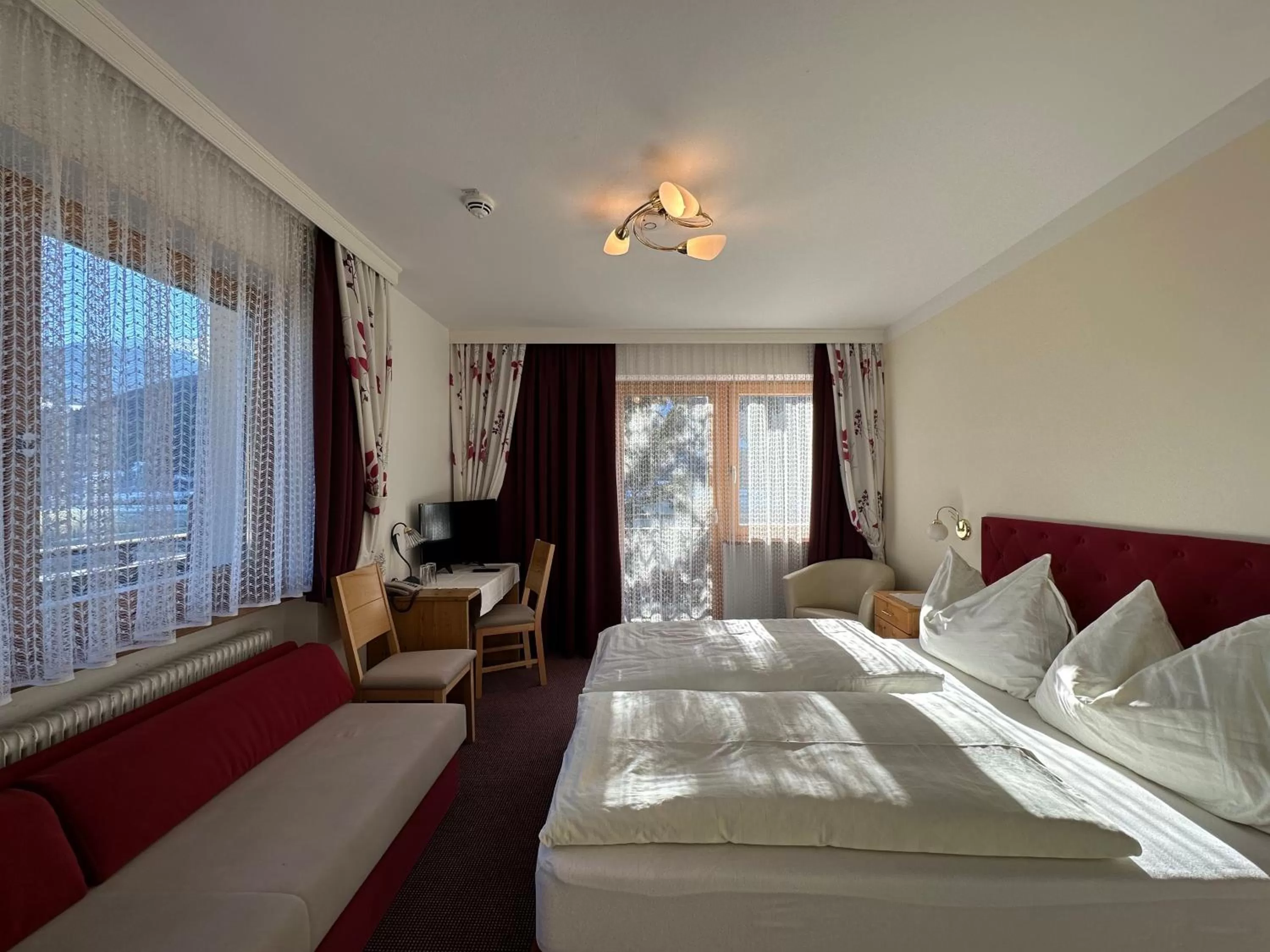 Bed in Pension Dorferwirt