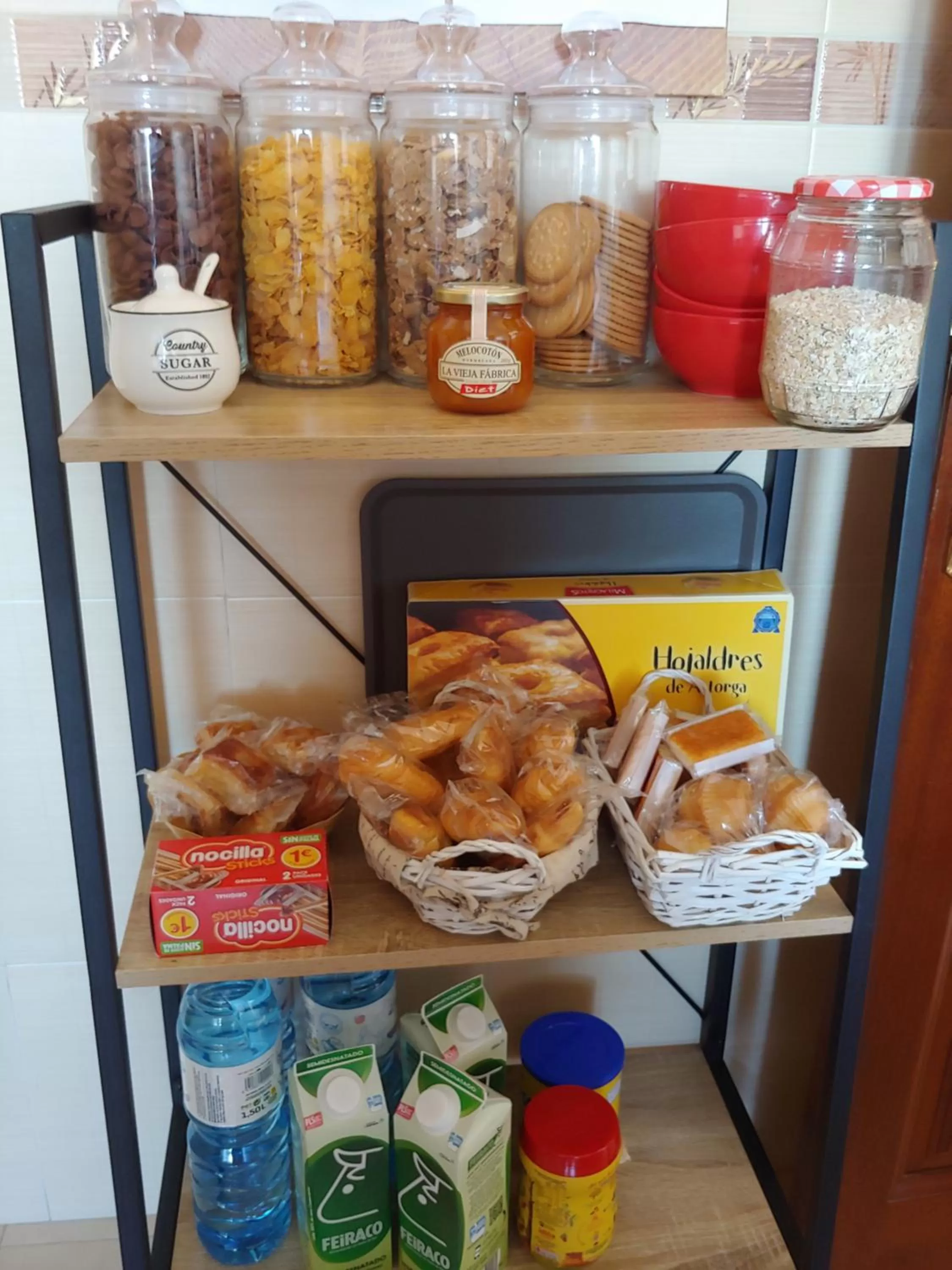 Food and drinks in Pension Casa Felisa