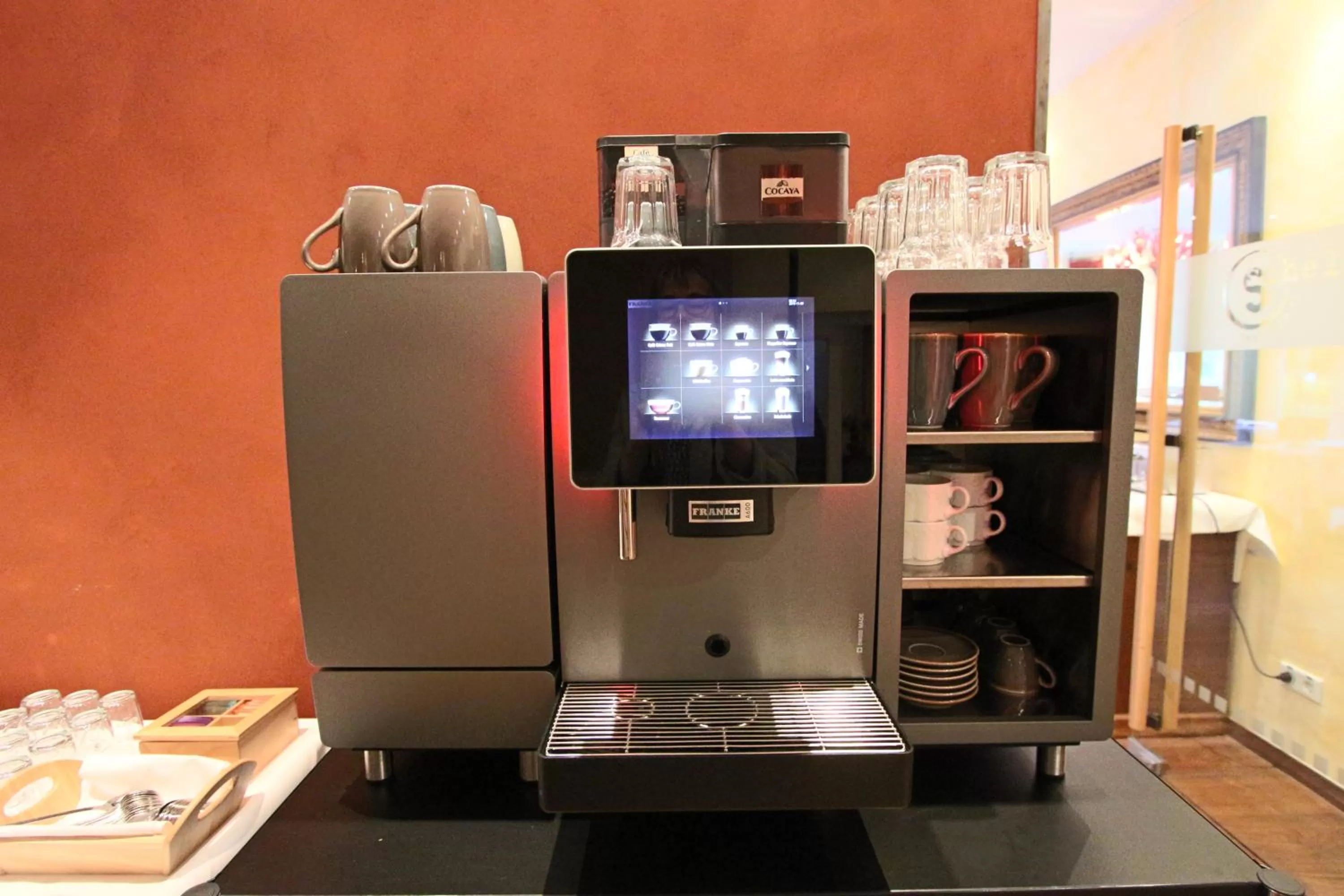 Restaurant/places to eat in Hardtwald Hotel