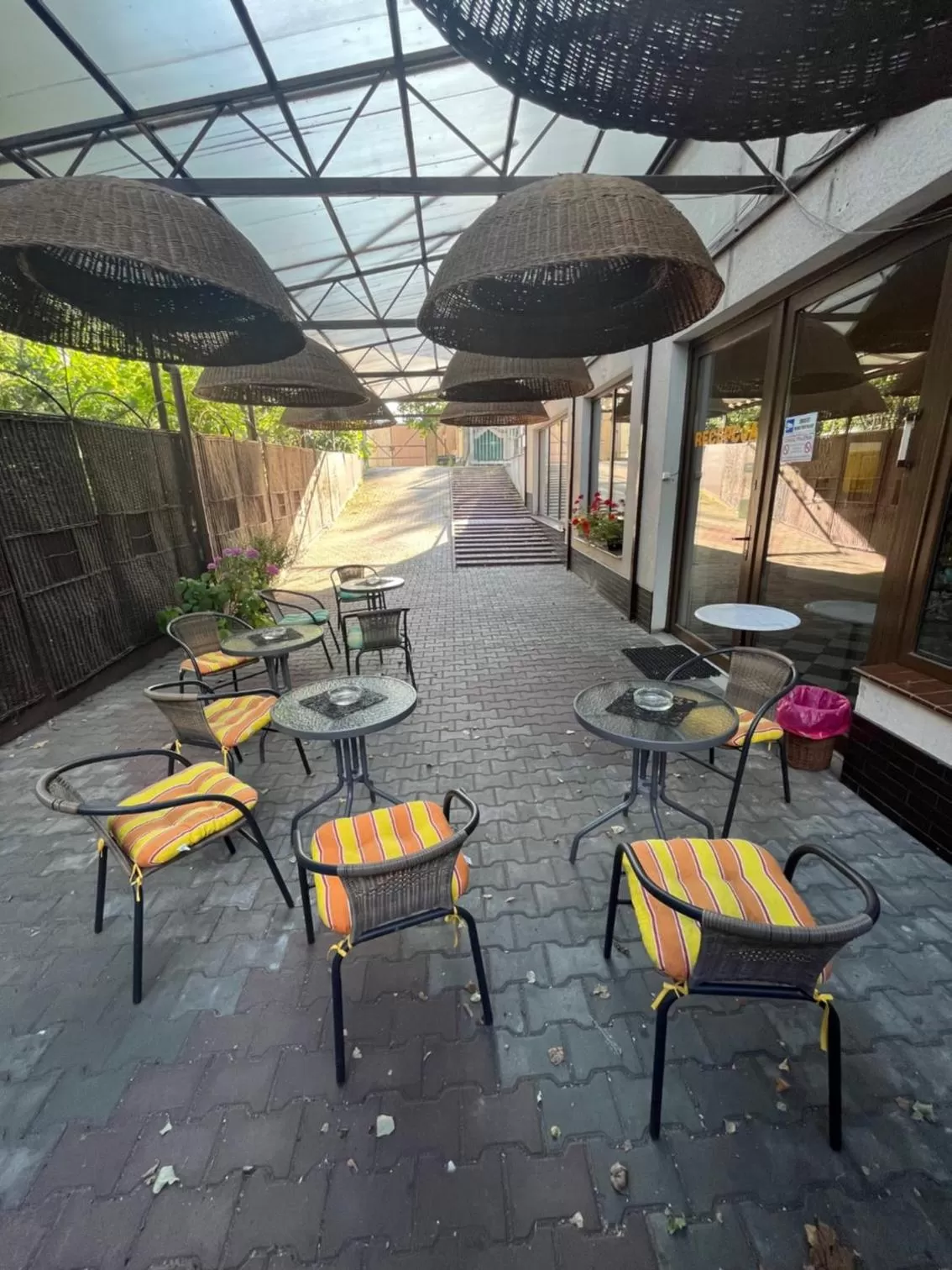 Restaurant/Places to Eat in Hotelik Senator with access Kitchen - Adults Only