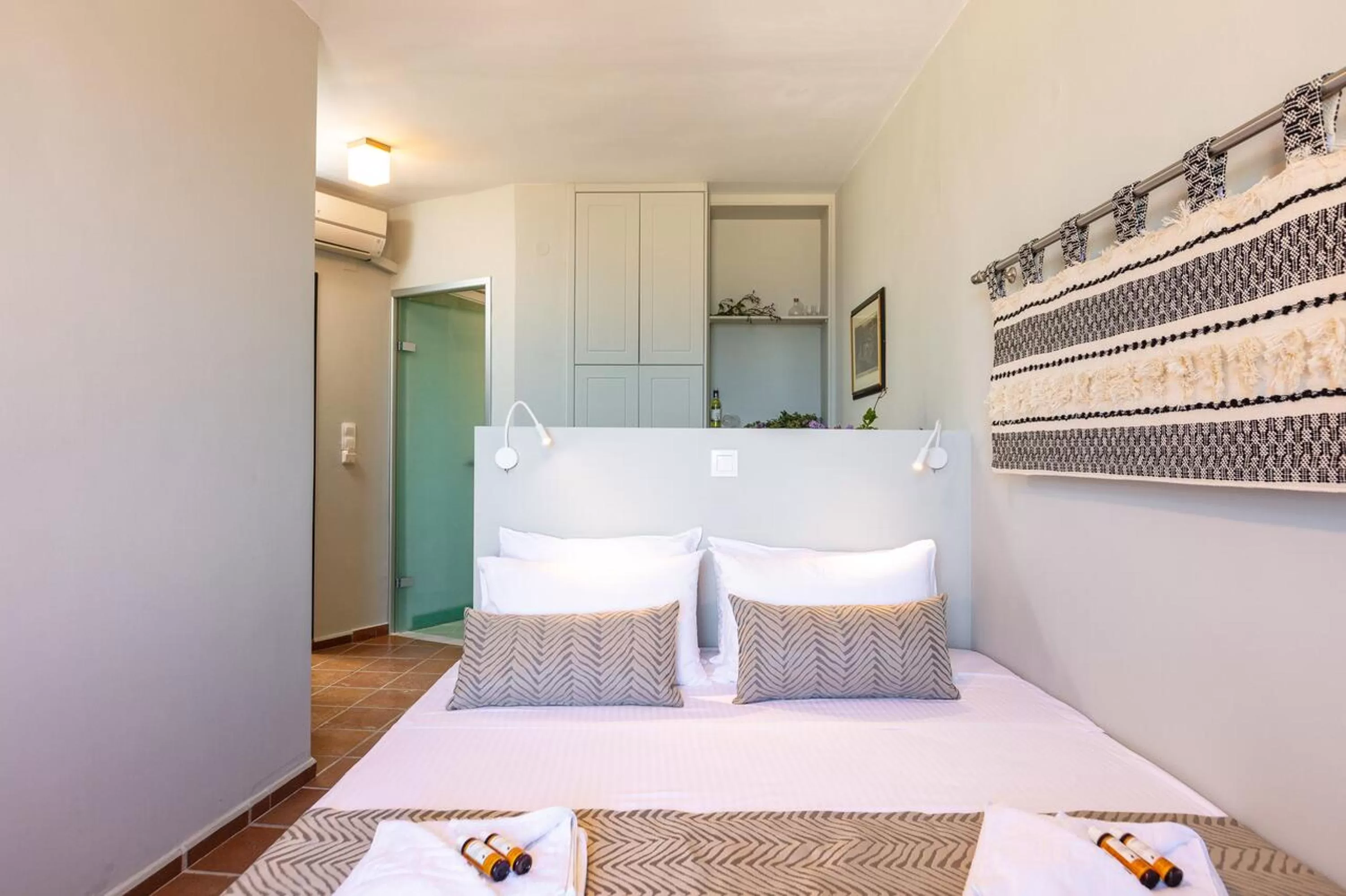 Bed in Ink Hotels House of Europe